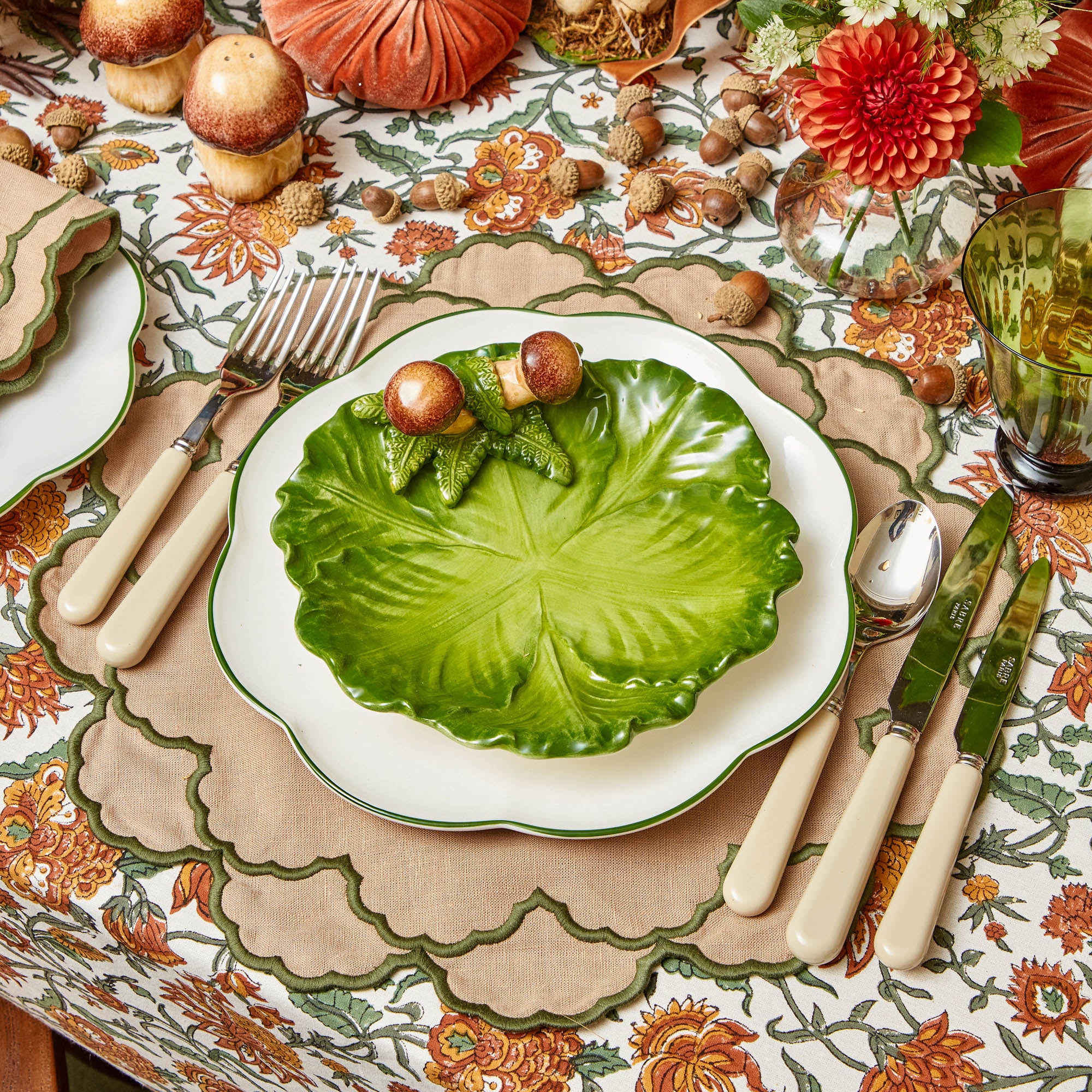 Lily Sand & Green Placemats (Set of 4)