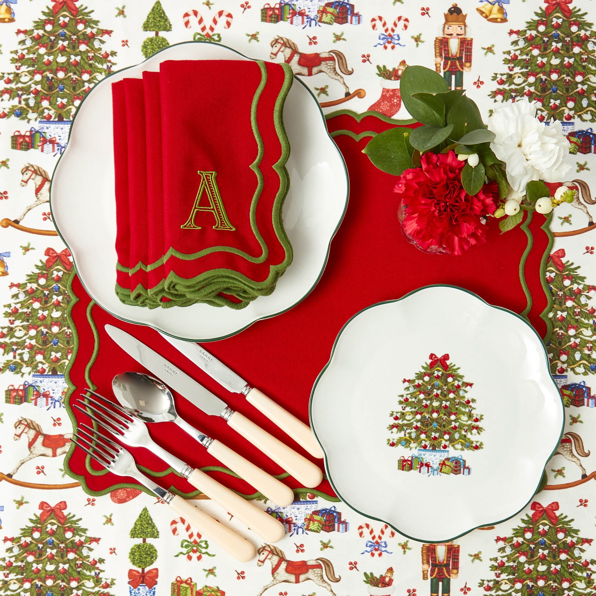 Mrs. Alice Christmas Tree Starter Plate (Set of 4)