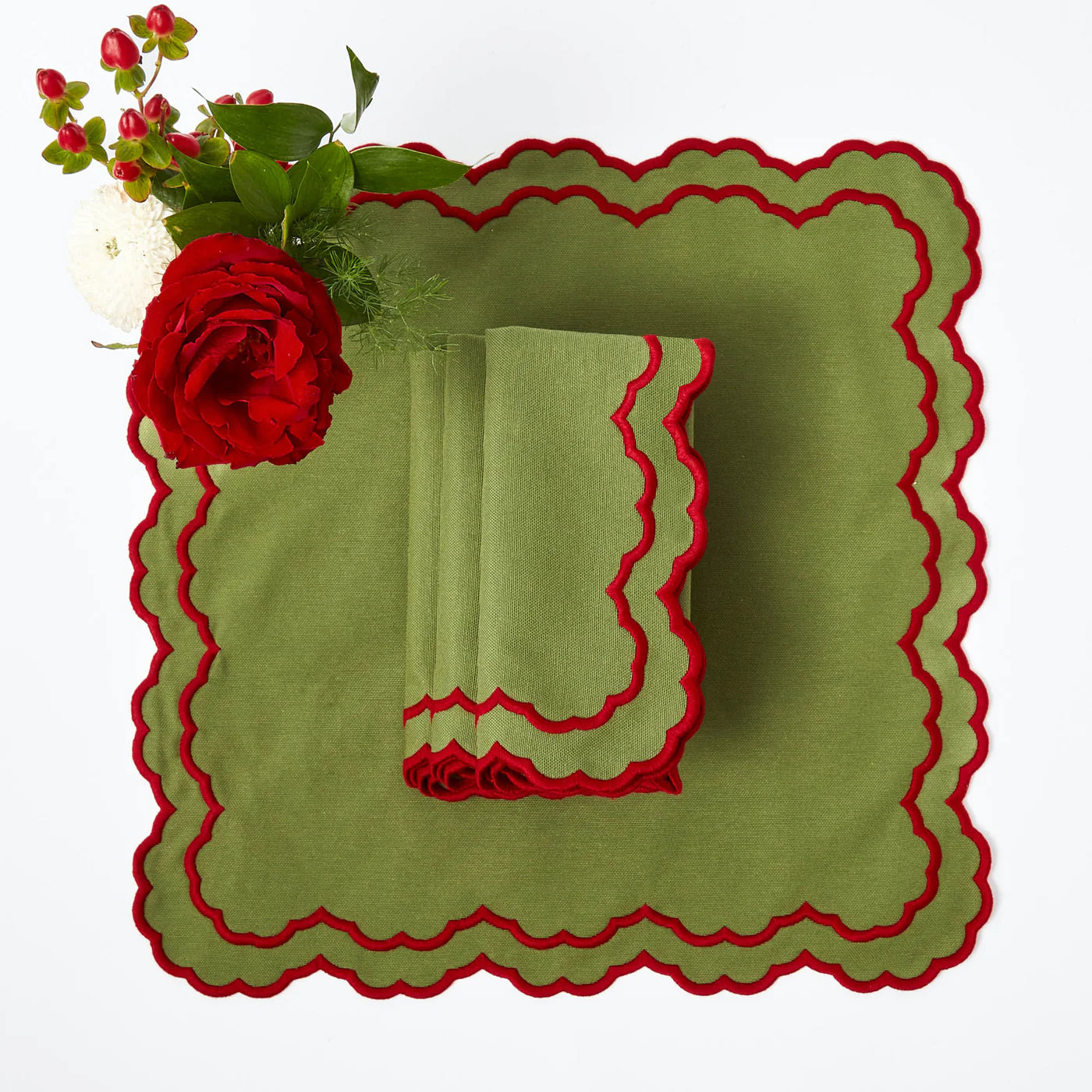 Lily Green & Red Napkins (Set of 4)