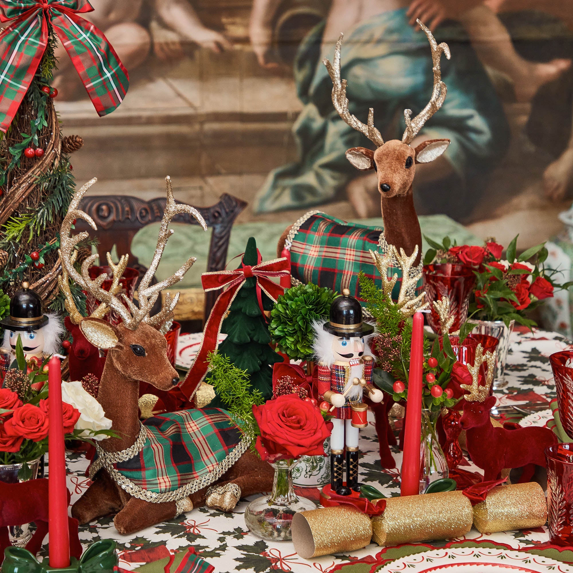 Sitting Tartan Flocked Deer (Pair)