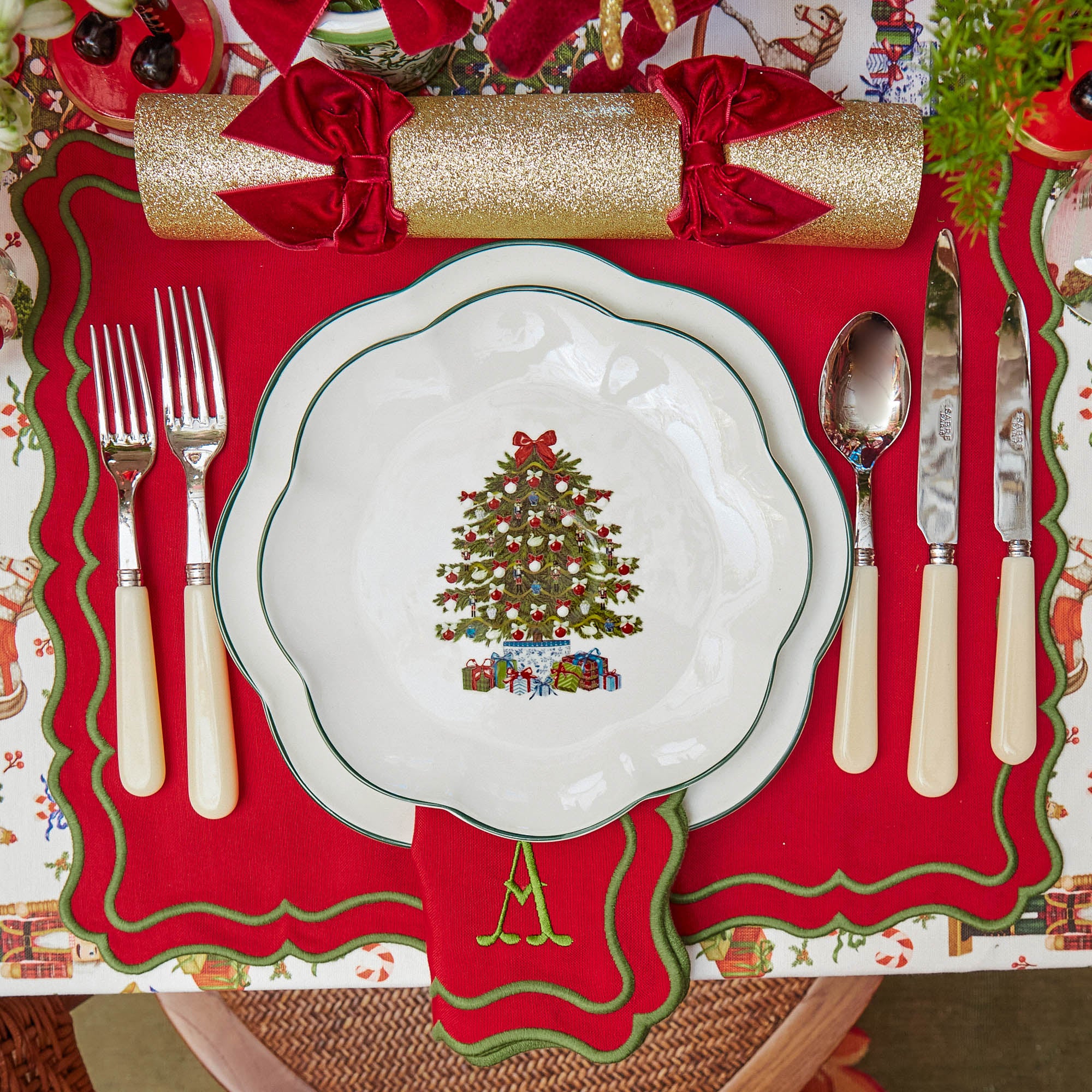 Mrs. Alice Christmas Tree Dinner & Starter Plates (Set of 8)