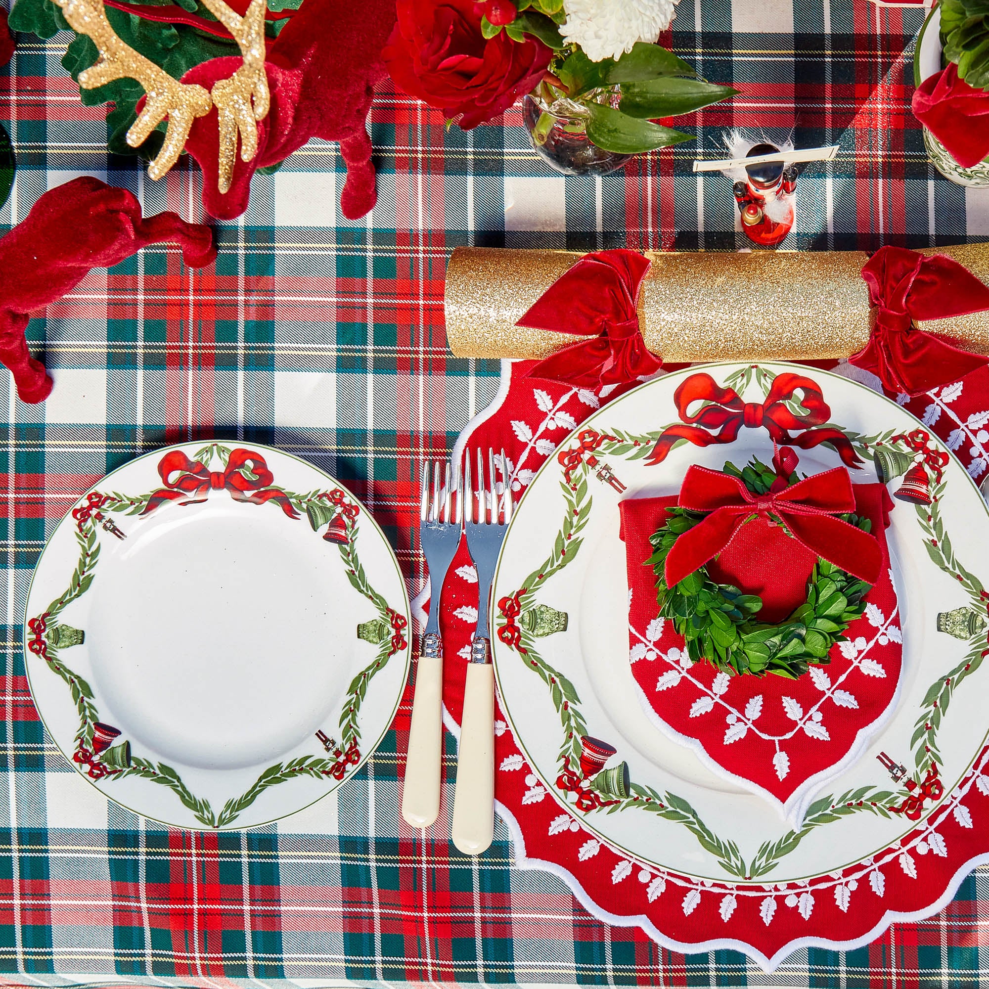Christmas Garland Starter Plate