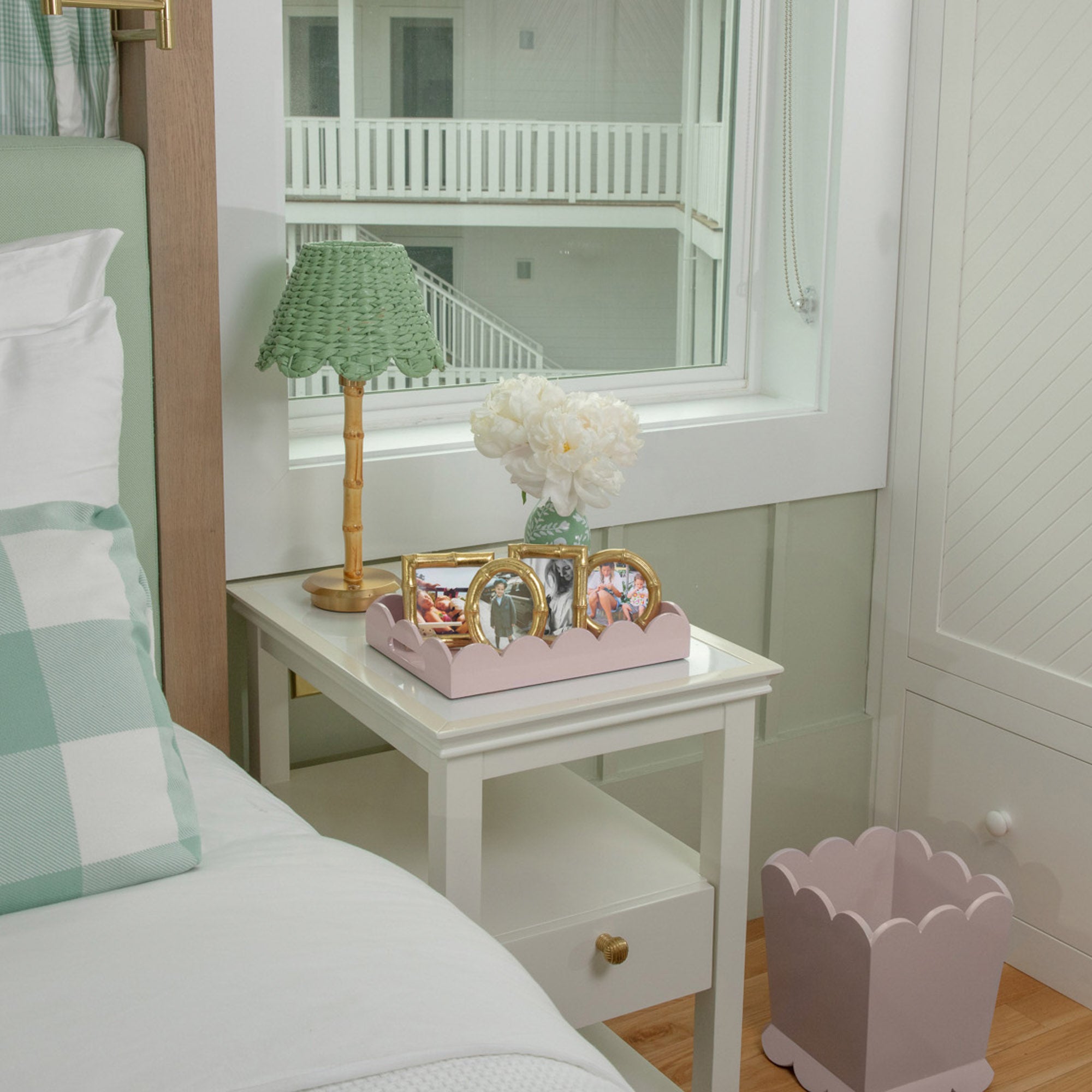 Small Soft Pink Lacquer Tray