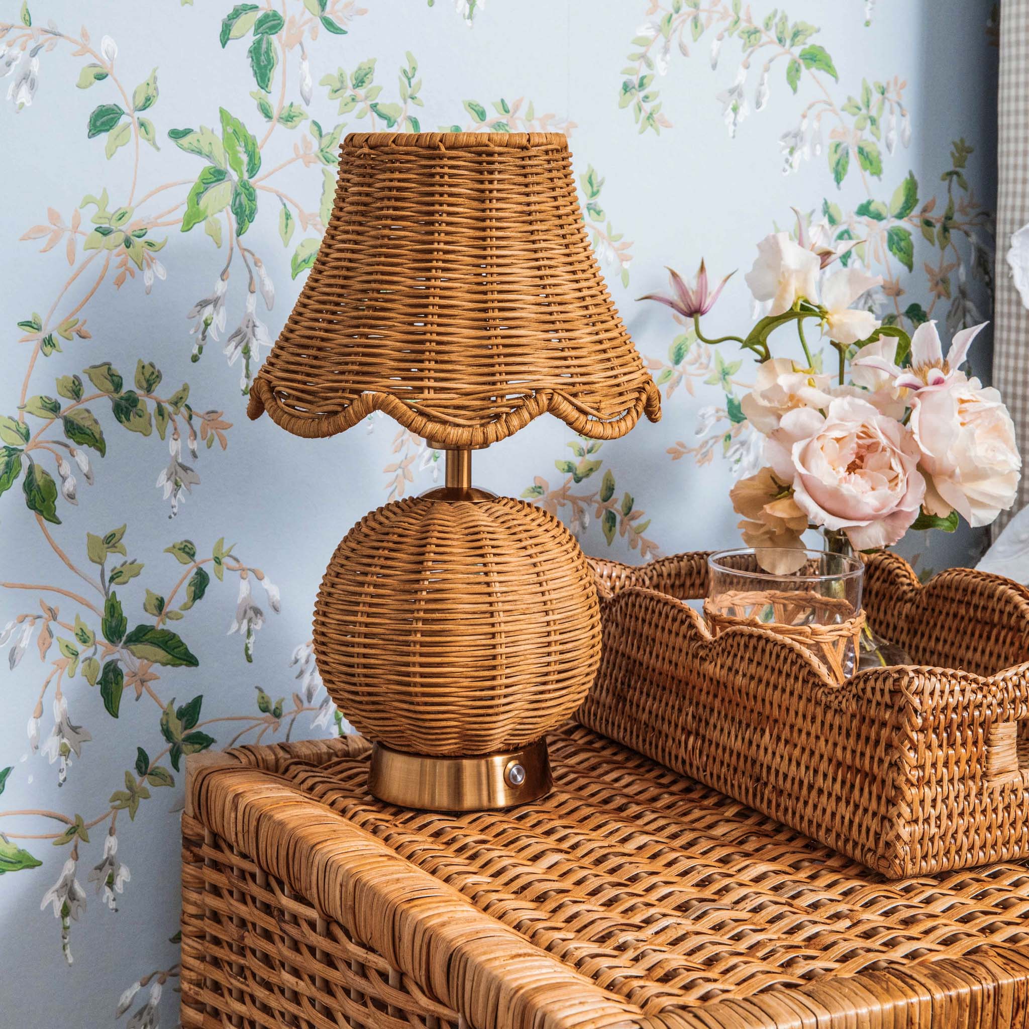 Rattan Ball Rechargeable Lamp with Shade