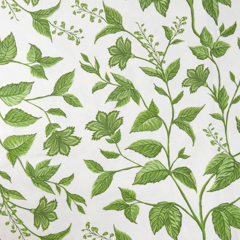 Add a touch of natural elegance to your dining settings with the Trailing Leaves Tablecloth, ideal for infusing your meals with the soothing beauty of trailing leaves.