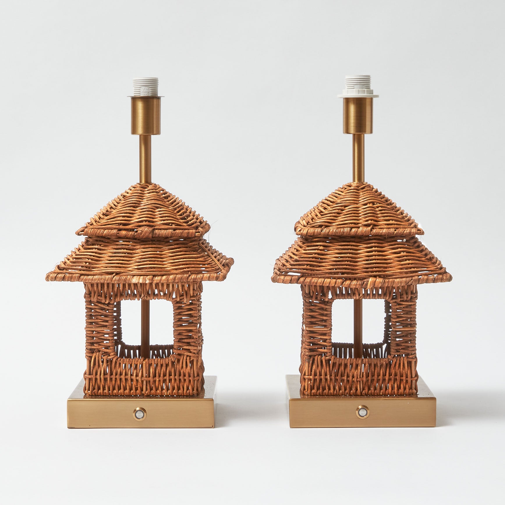 Rattan Rechargeable Pagoda Lamp
