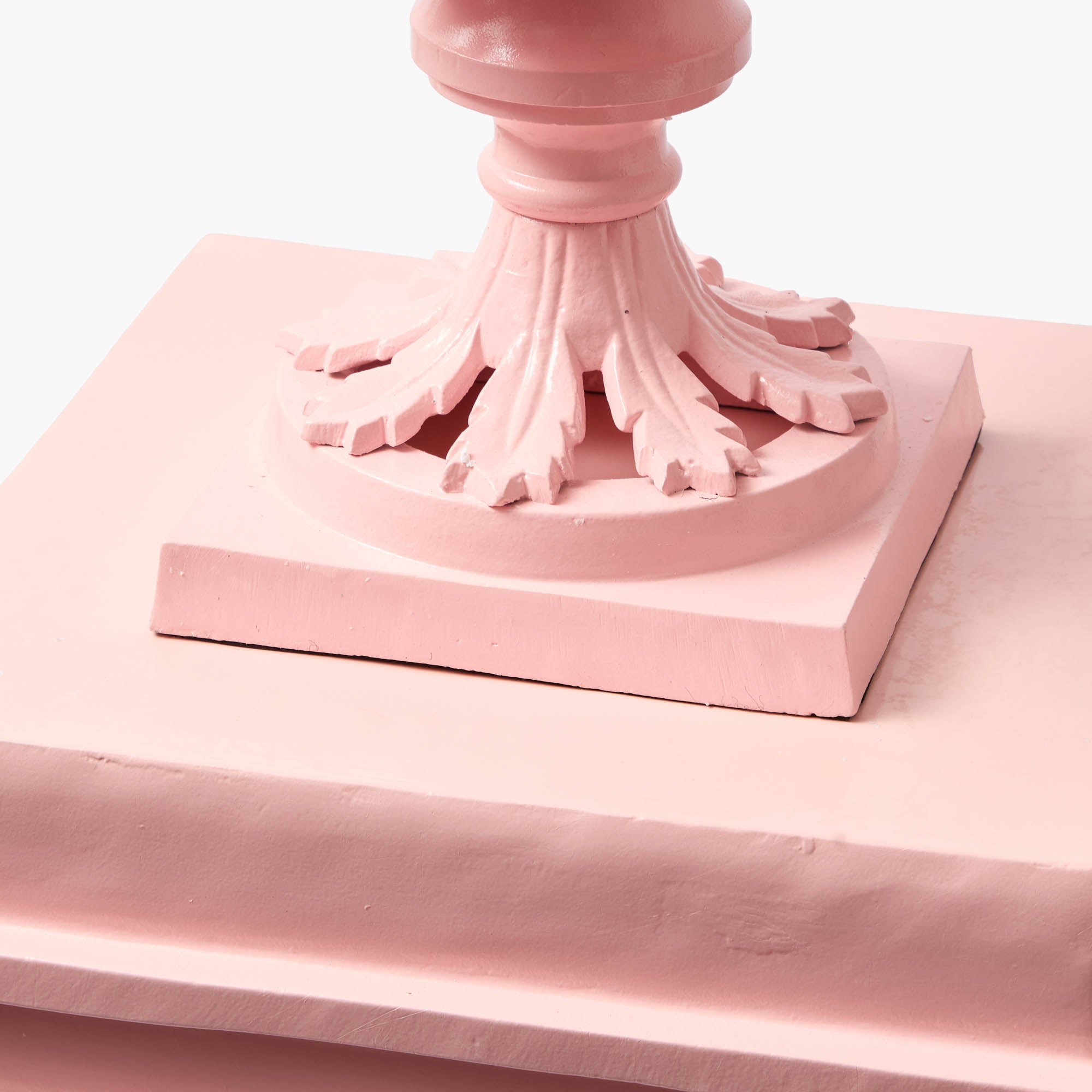 Adelaide Pink Lattice Urn & Pedestal