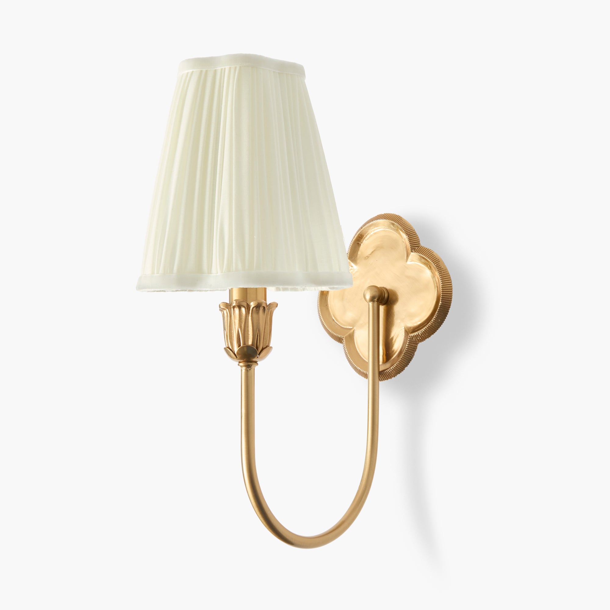 Quatrefoil Rechargeable Wall Light with Cream Shade (14cm)