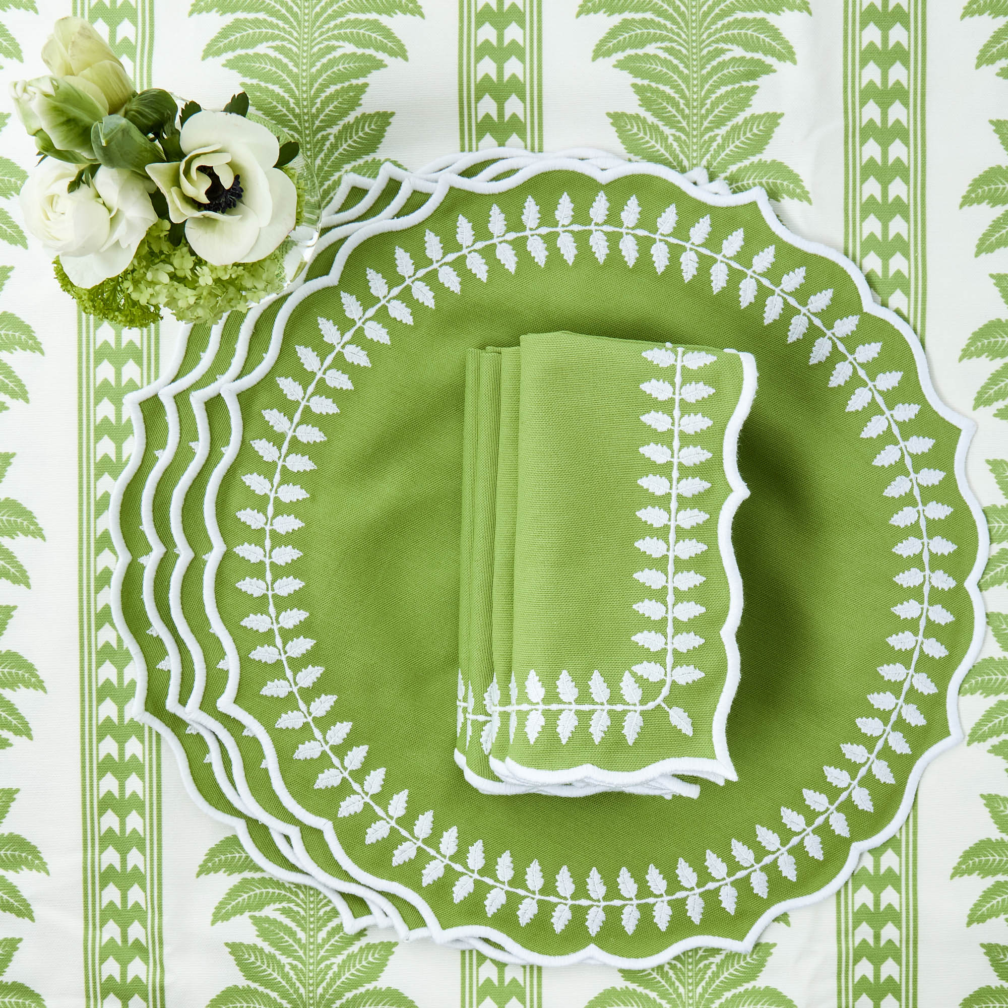 Green Laurel Napkins (Set of 4)