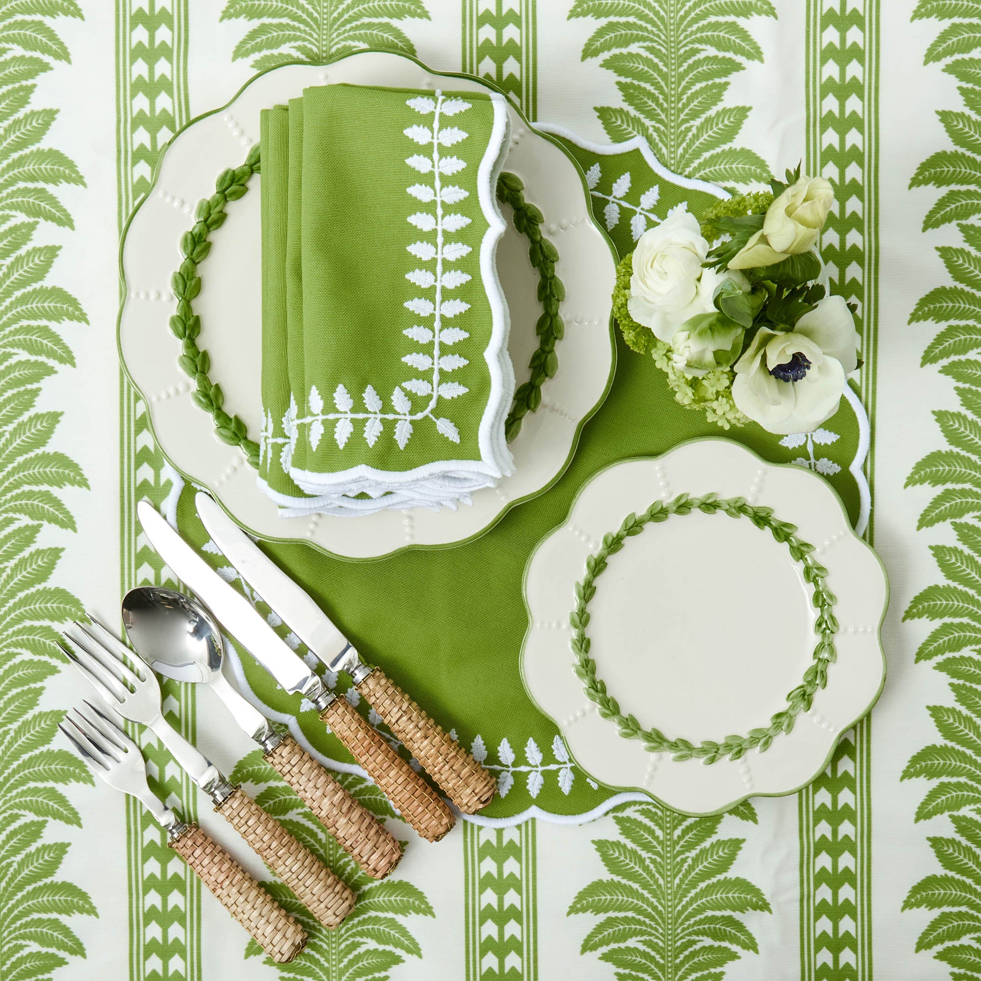 Green Laurel Starter Plate