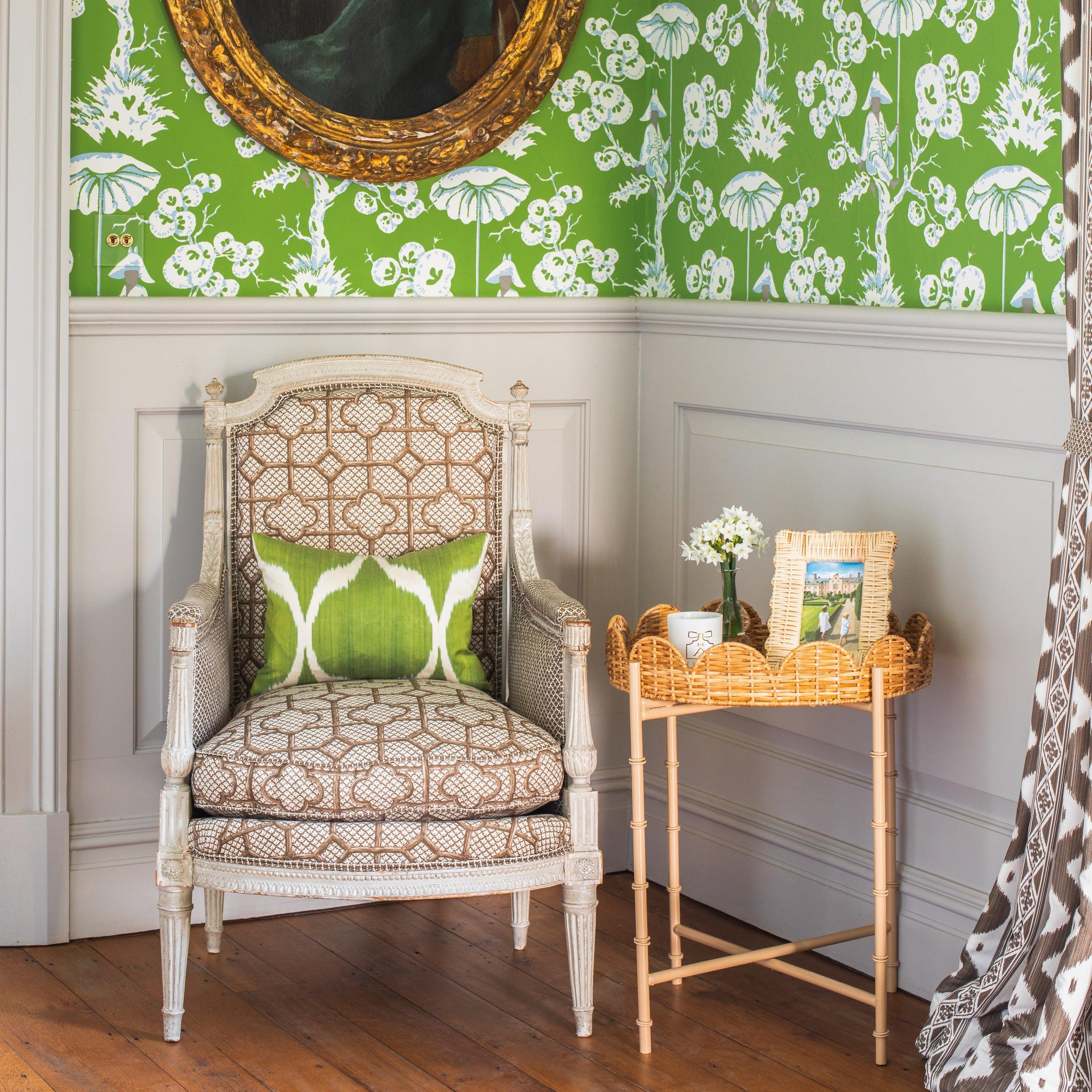 Round Scalloped Rattan Tray With Stand - Mrs. Alice