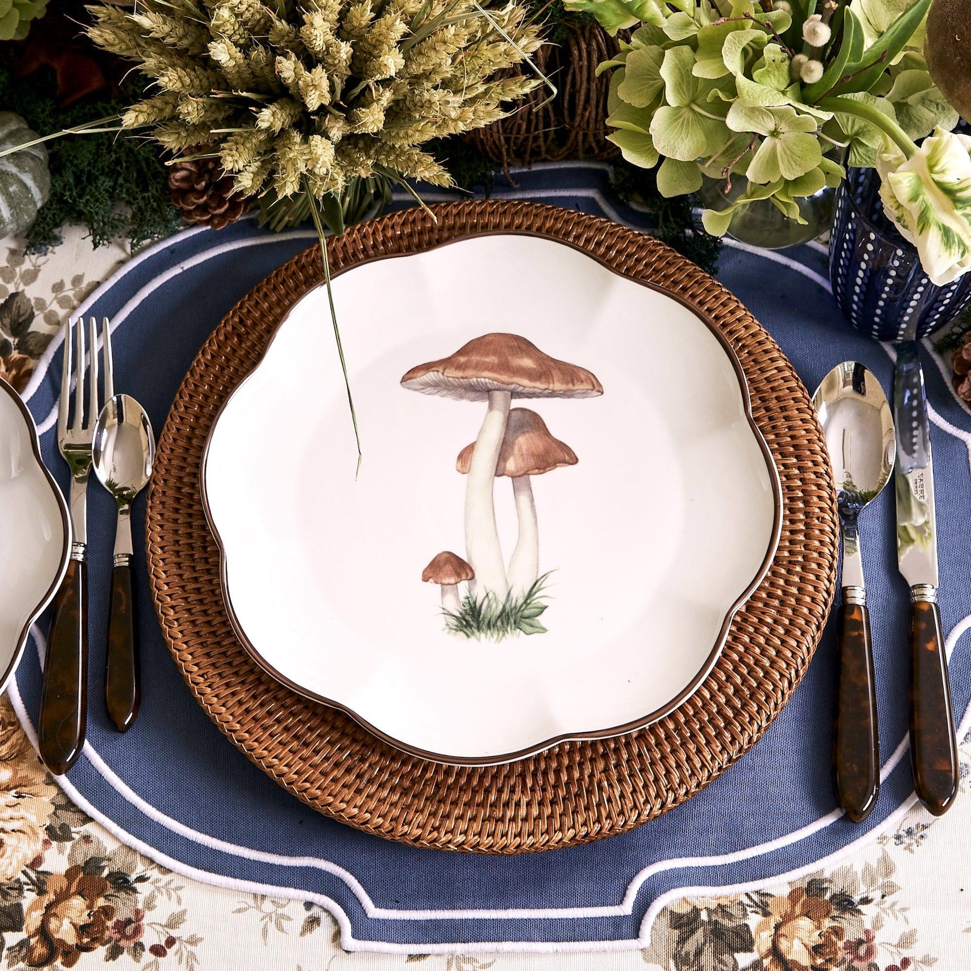 Rustic chic: Set of 4 Scalloped Mushroom Dinner Plates.