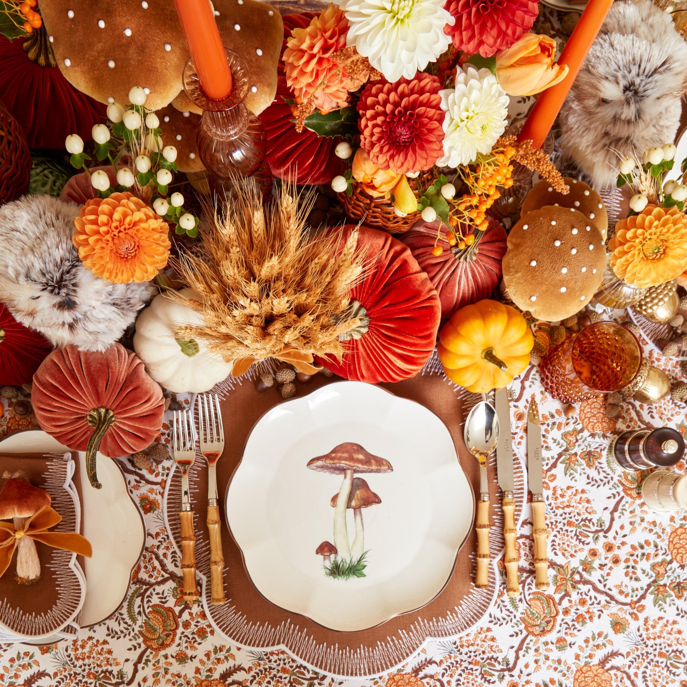 Rustic whimsy: Set of 4 Scalloped Mushroom Plates.