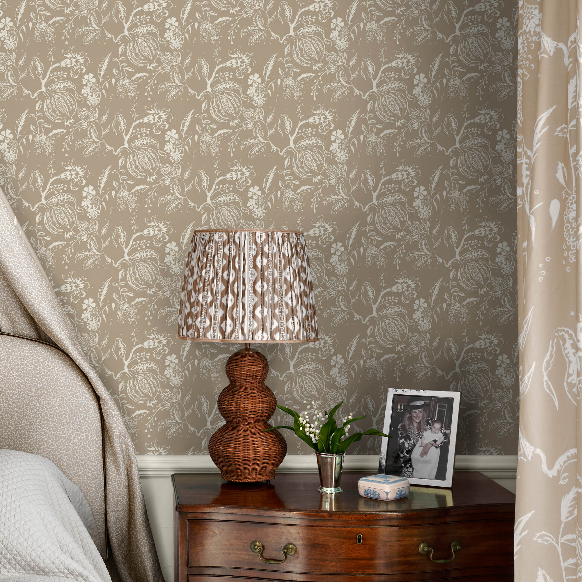 Putty Chelsea Square Wallpaper