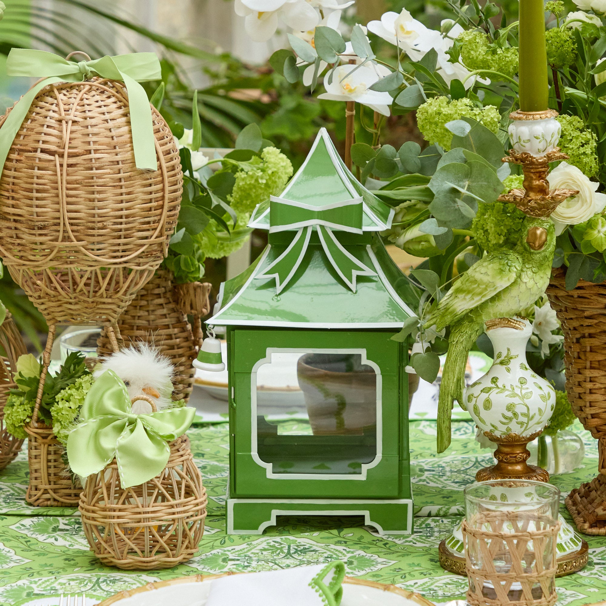 Apple Green Bow Pagoda Lantern