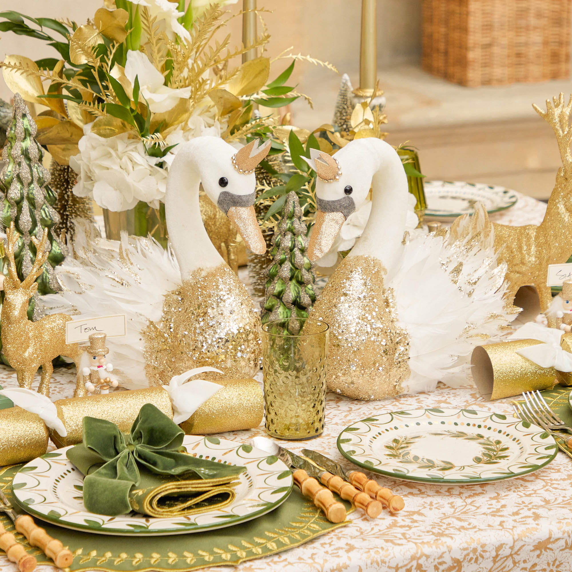 Giselle Glitter Swan (Pair)