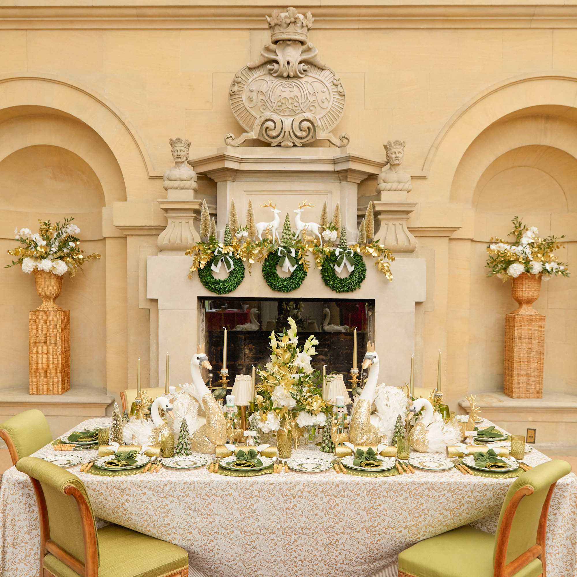 White & Gold Pagoda Lantern