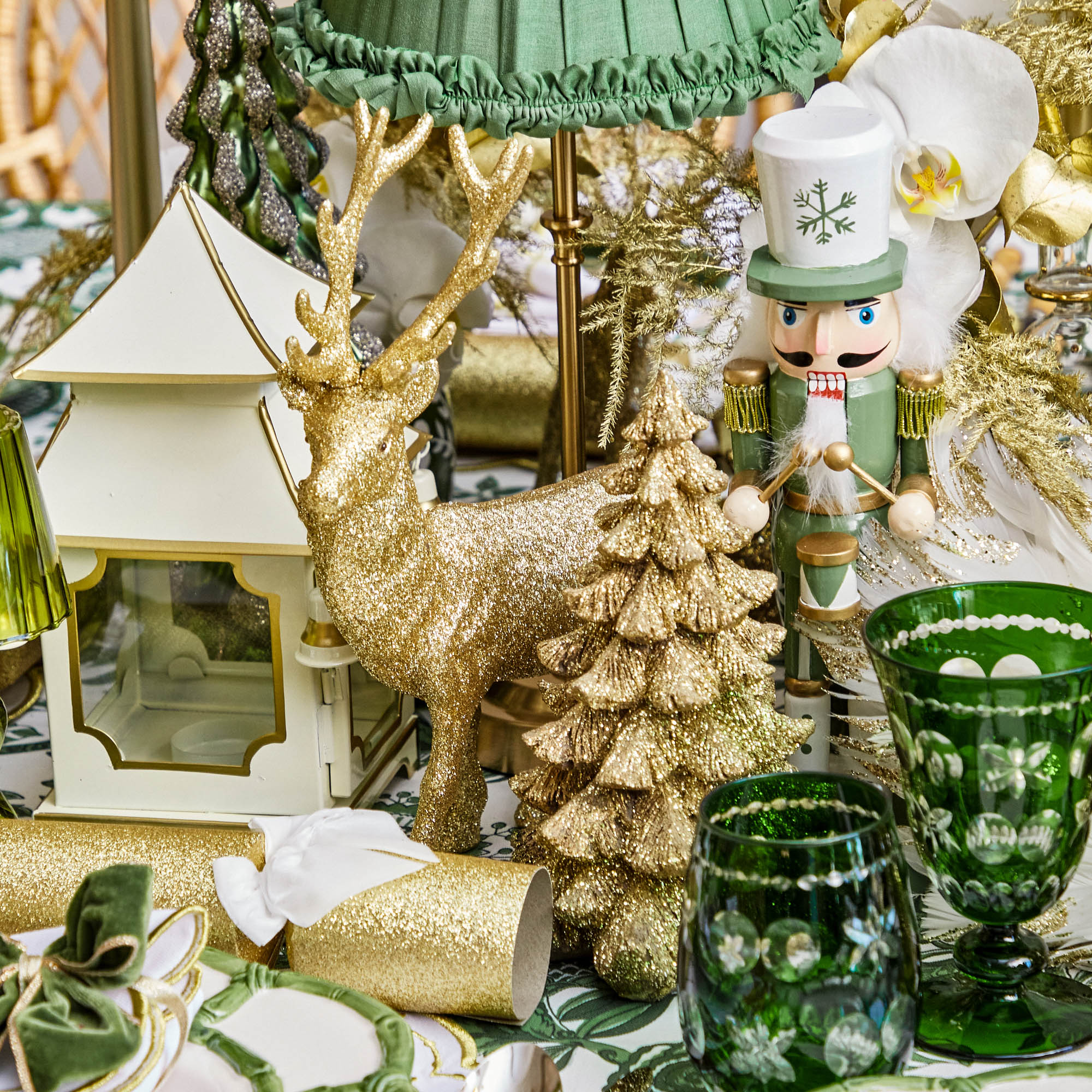 Small Gold Glitter Christmas Tree (Pair)