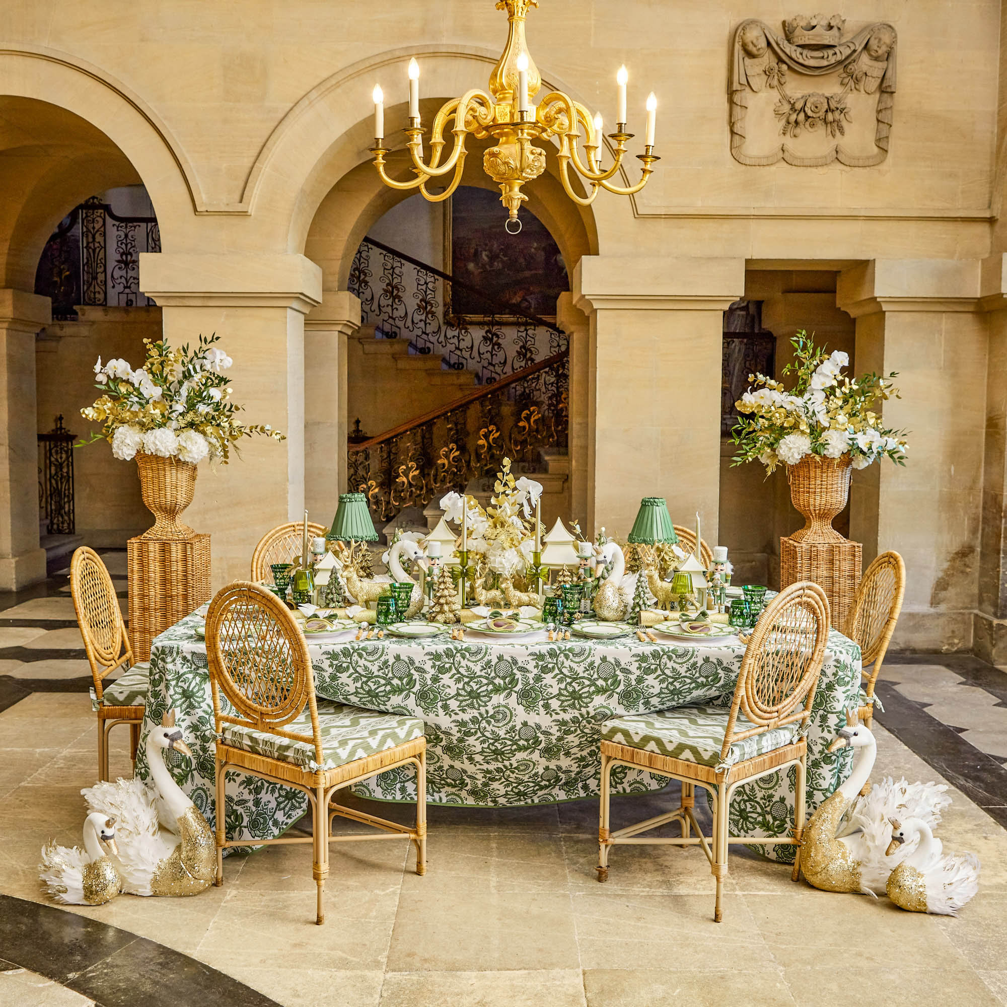 Gold Glitter Crackers with White Velvet Bows (Set of 6)