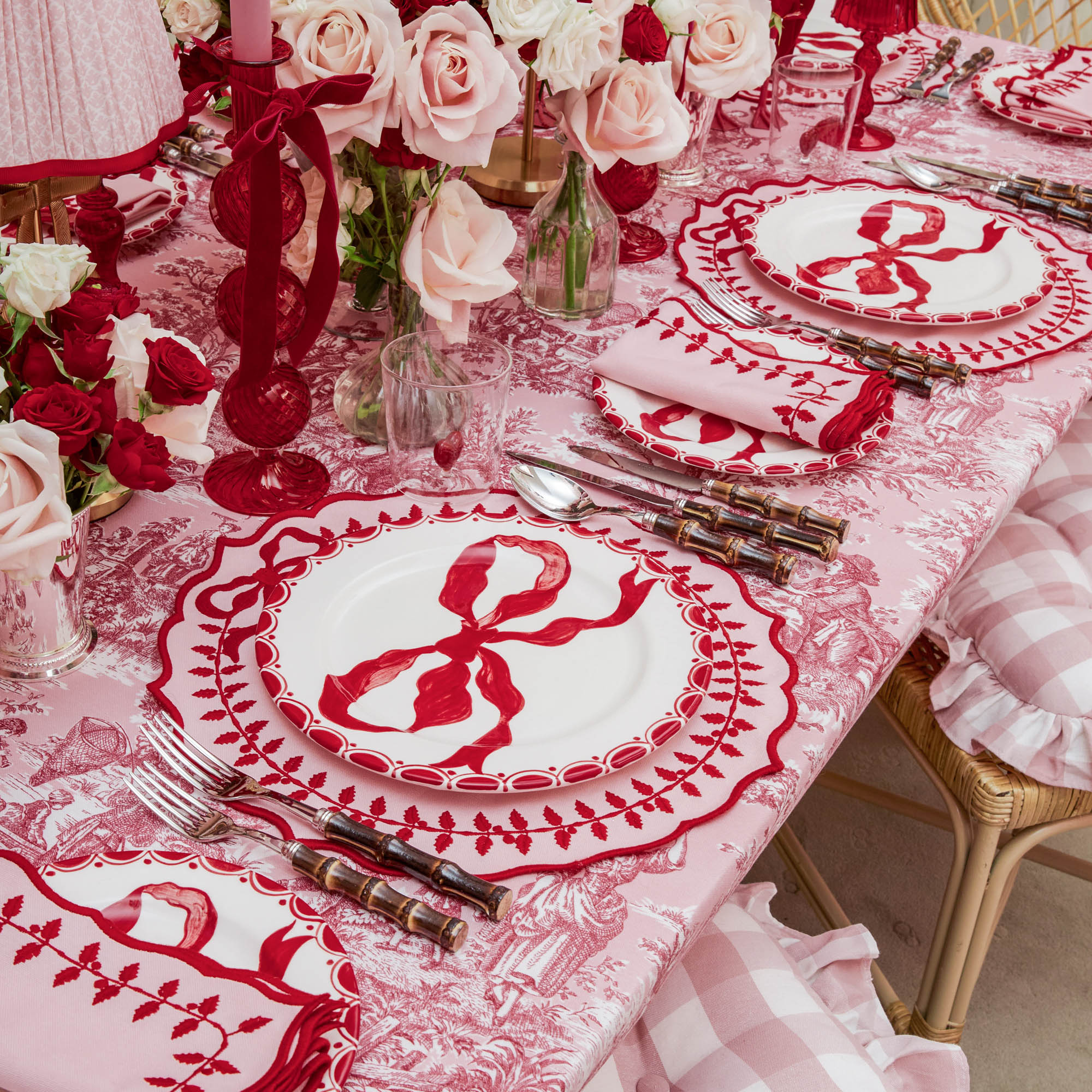 Pink & Red Bow Laurel Placemats (Set of 4)