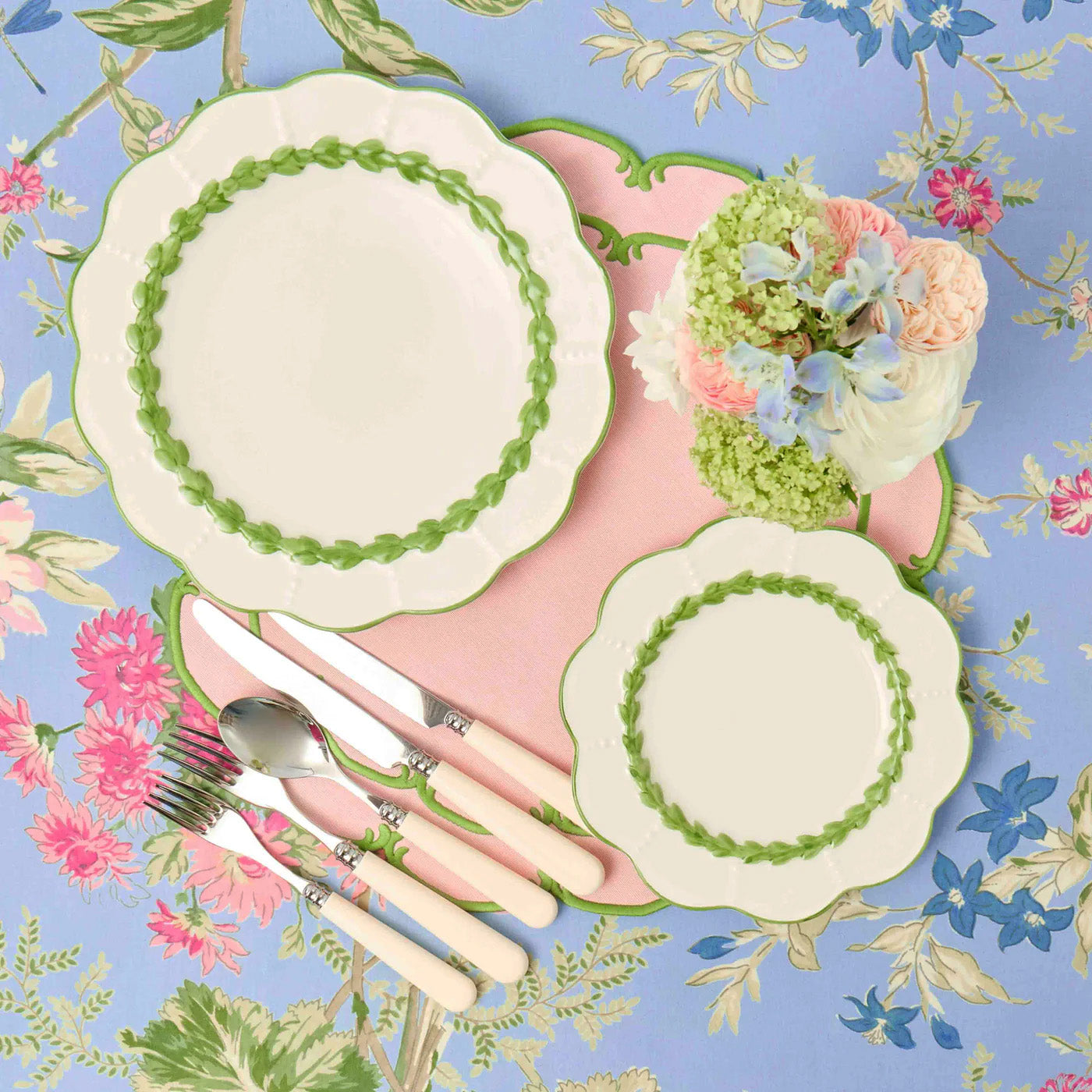 White Ivory Cutlery (5 Piece)