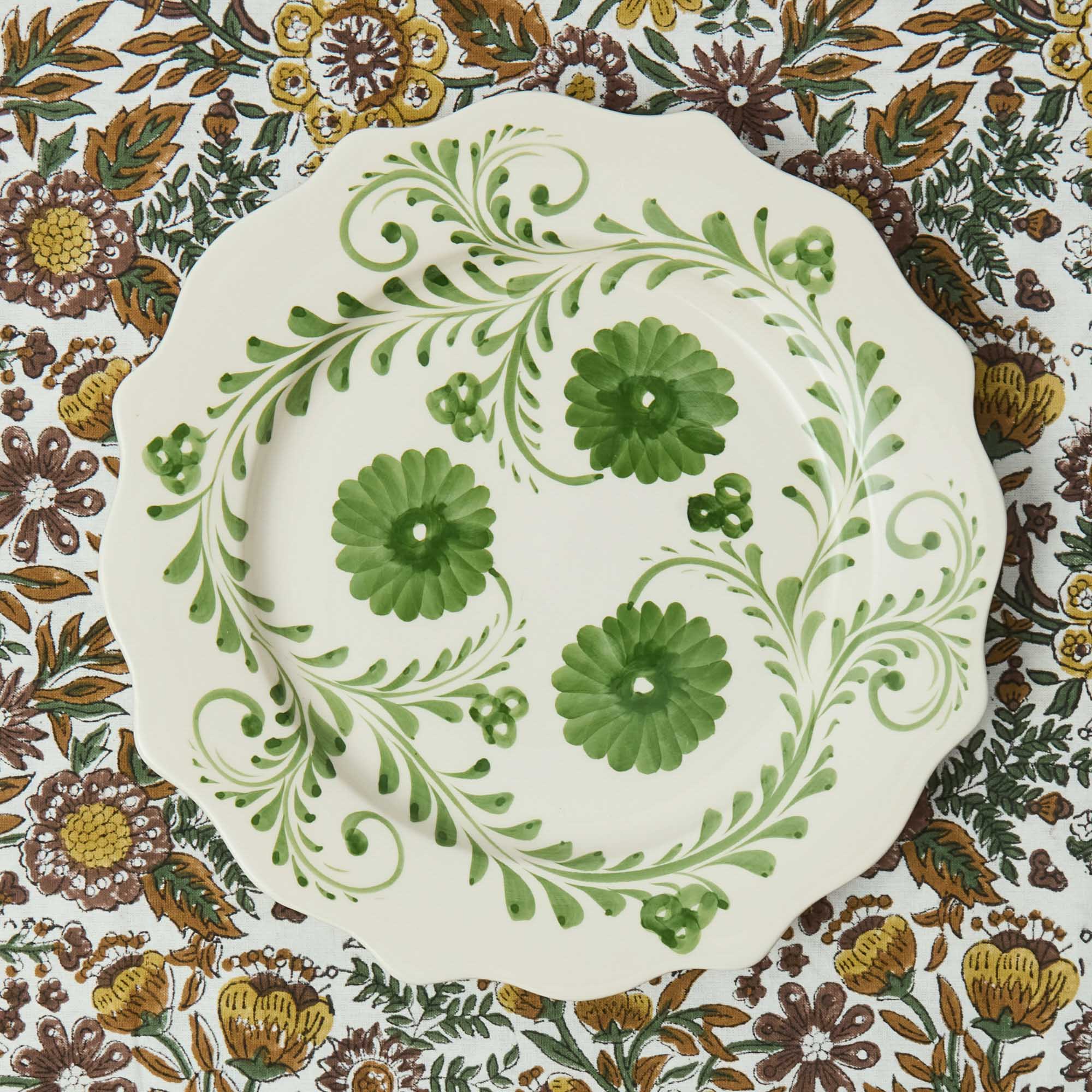 Evergreen Flowers Dinner Plates (Set of 4)