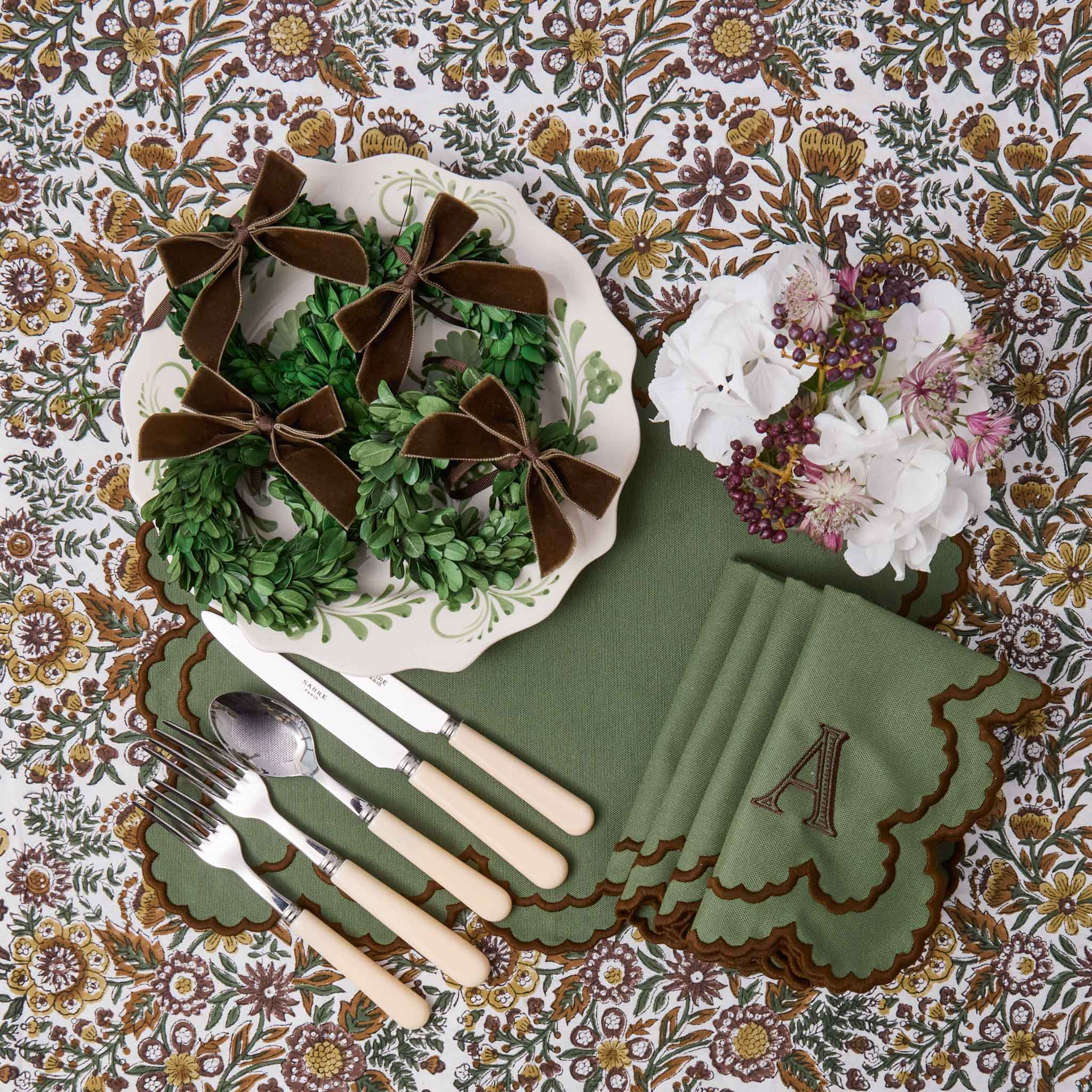 Ivory Cutlery Set (5 Piece)