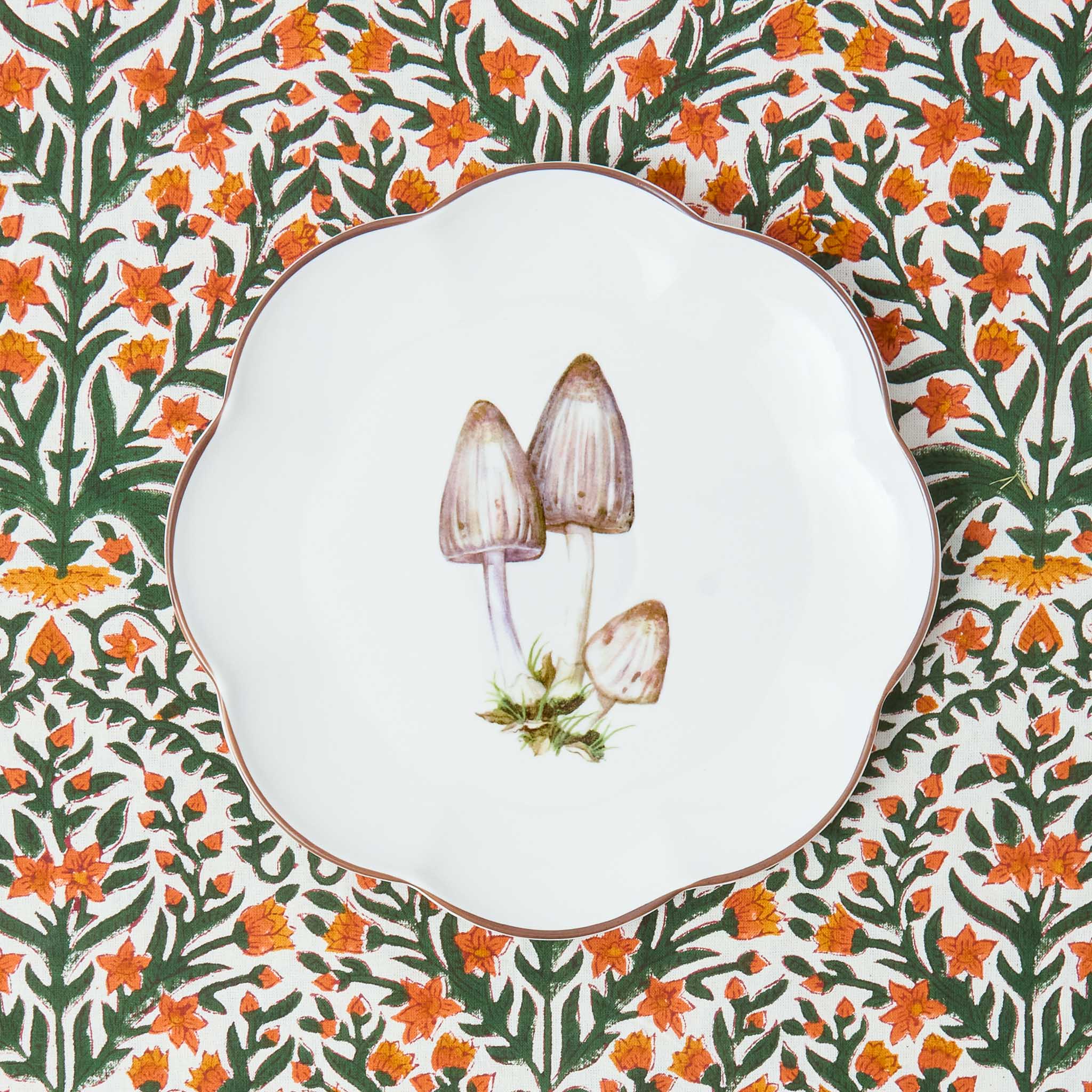 Scalloped Mushroom Dinner & Starter Plates (Set of 8)