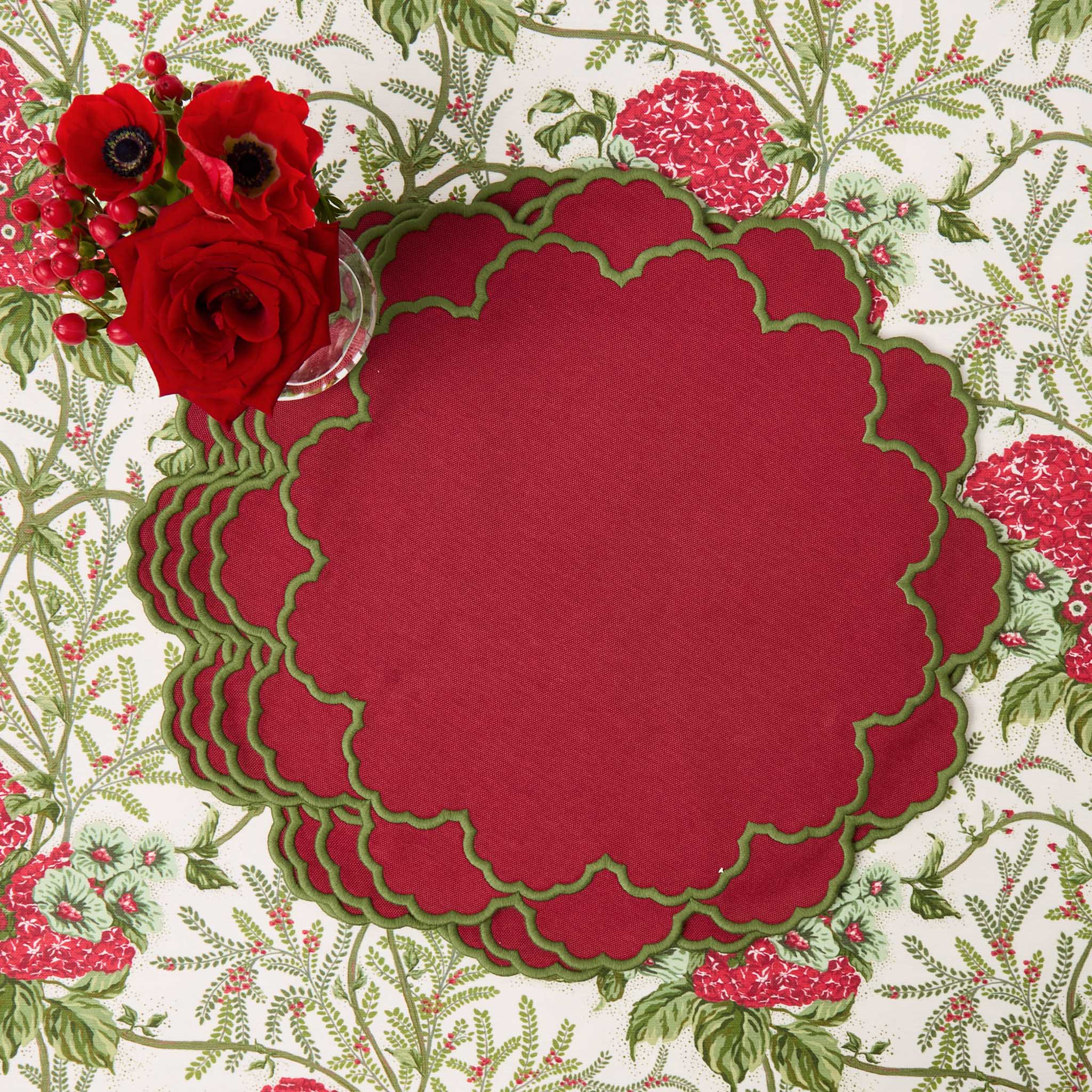Lily Red & Green Placemats (Set of 4)