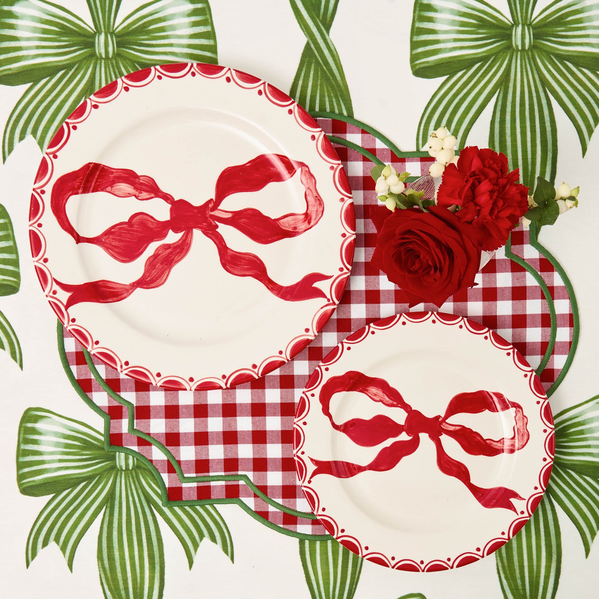 Marilyn Red Bow Dinner & Starter Plates (Set of 8)