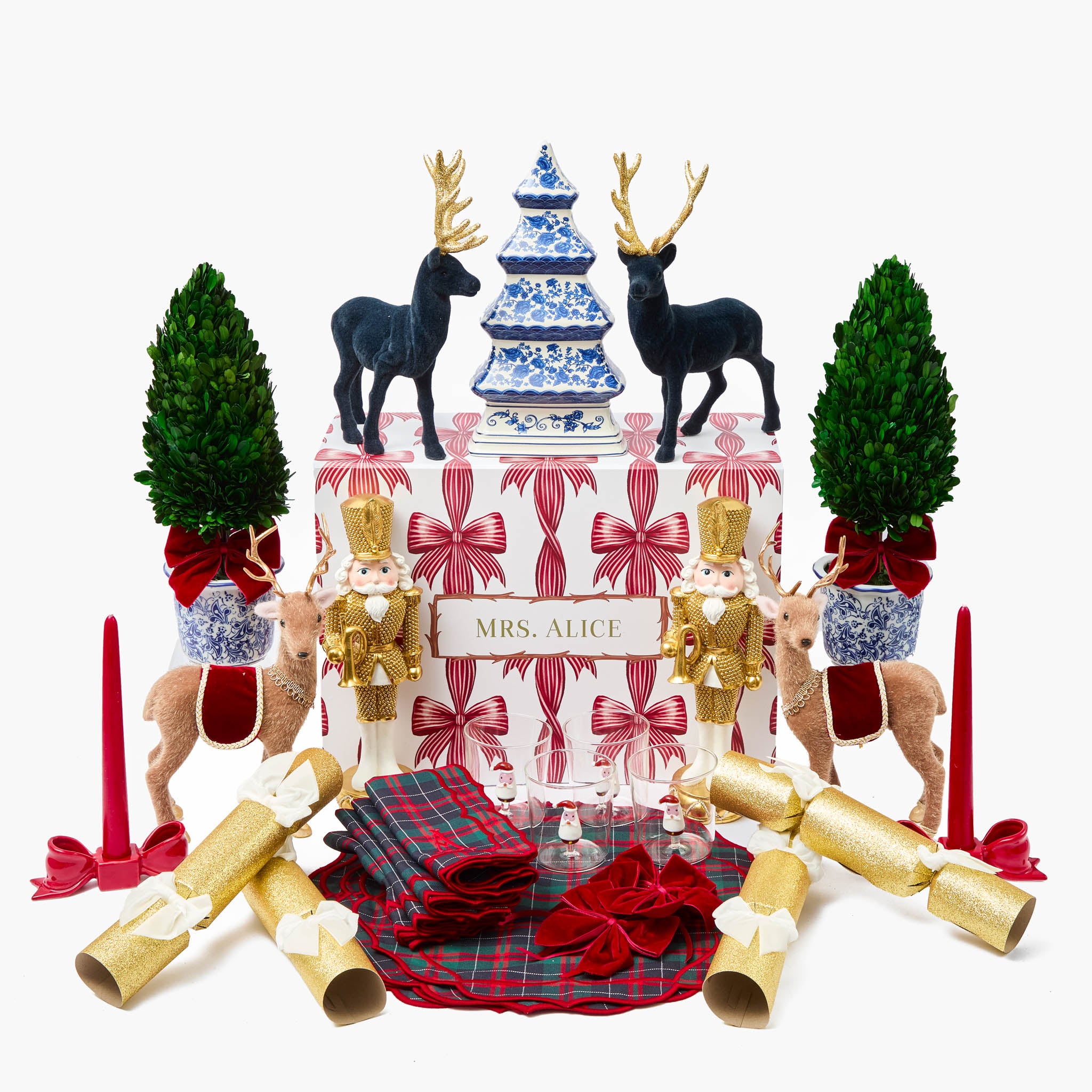 The Merry Noël Tablescape