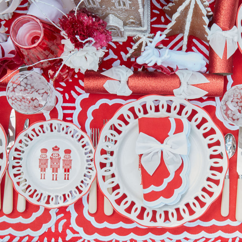 Complete your table decor with the sophisticated charm of these red napkins.