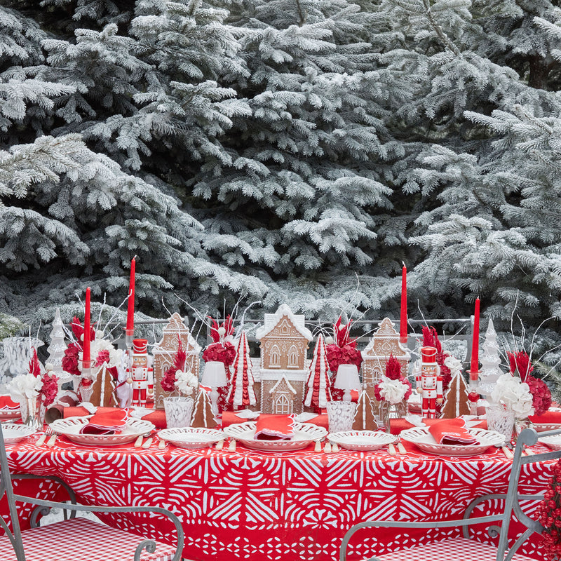 Elegant Christmas Tree Embroidered Cloth Napkins - Set of 4 napkins