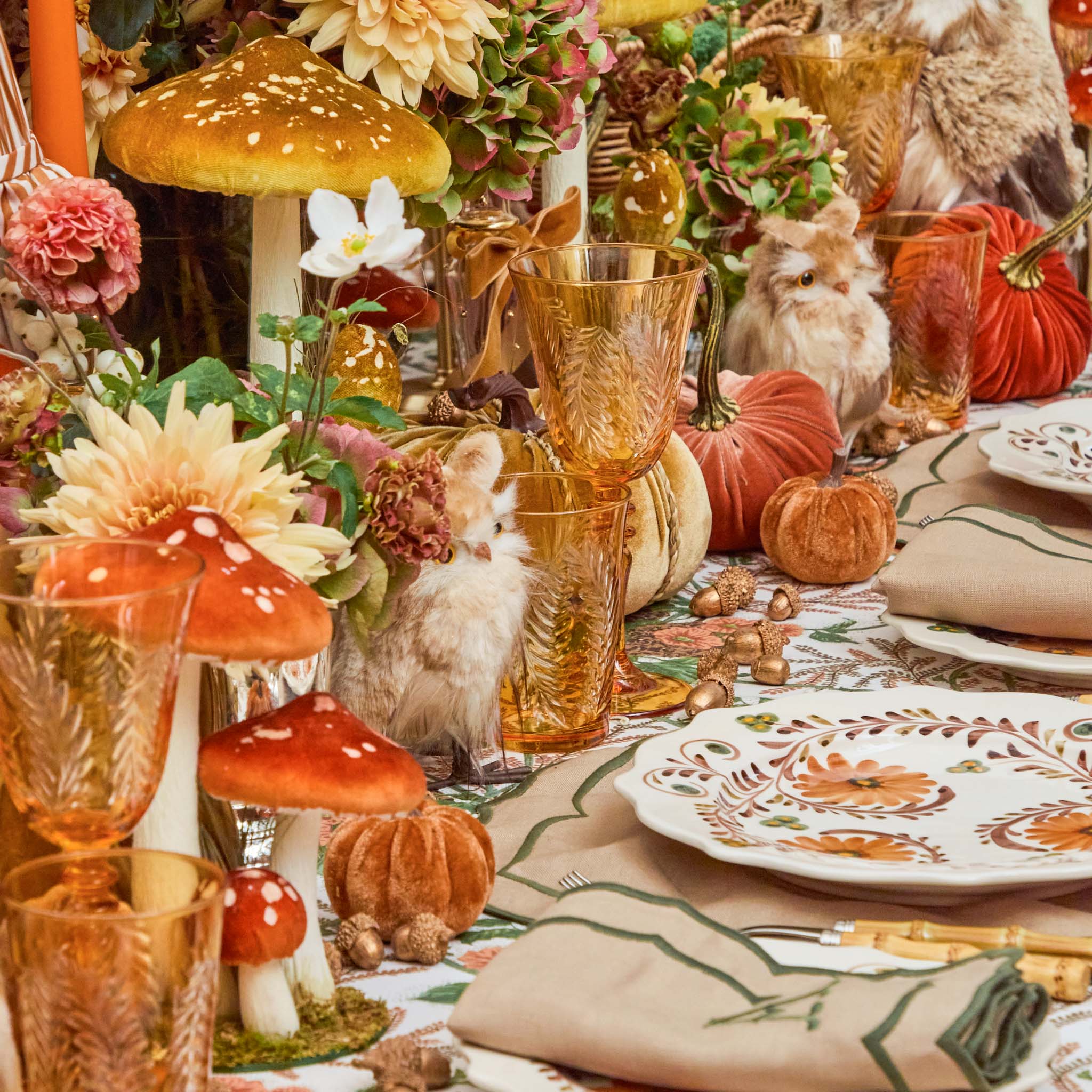 Brigitte Amber Garland Engraved Glasses (Set of 4)