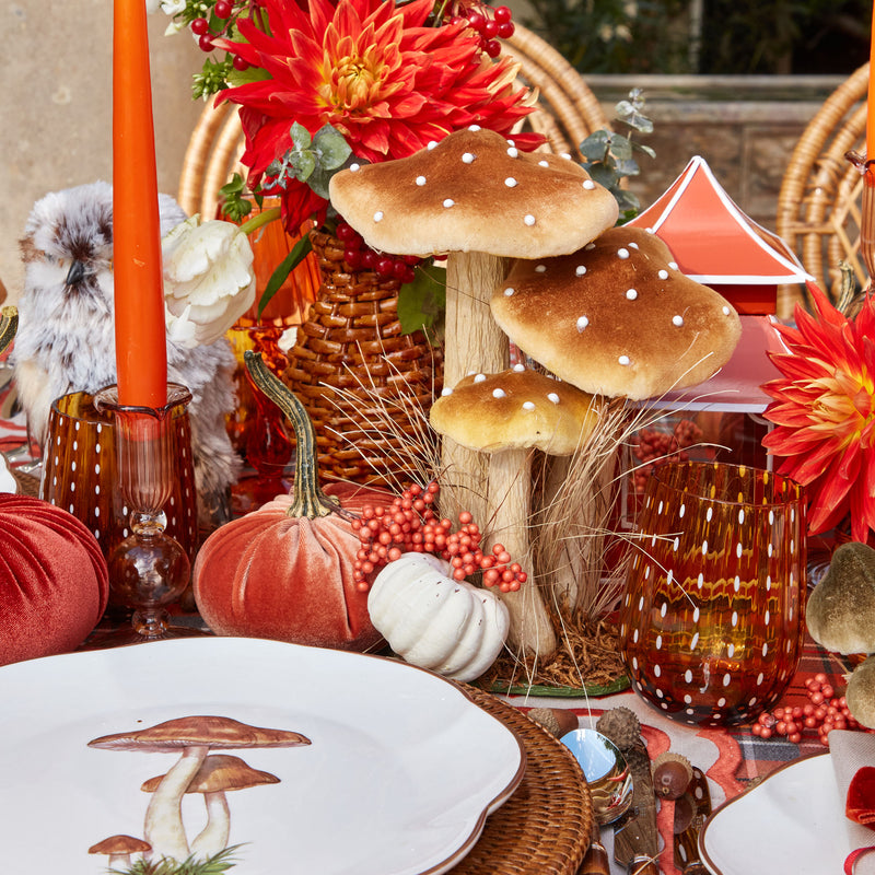 Versatile and charming Autumn Decoration Set.
