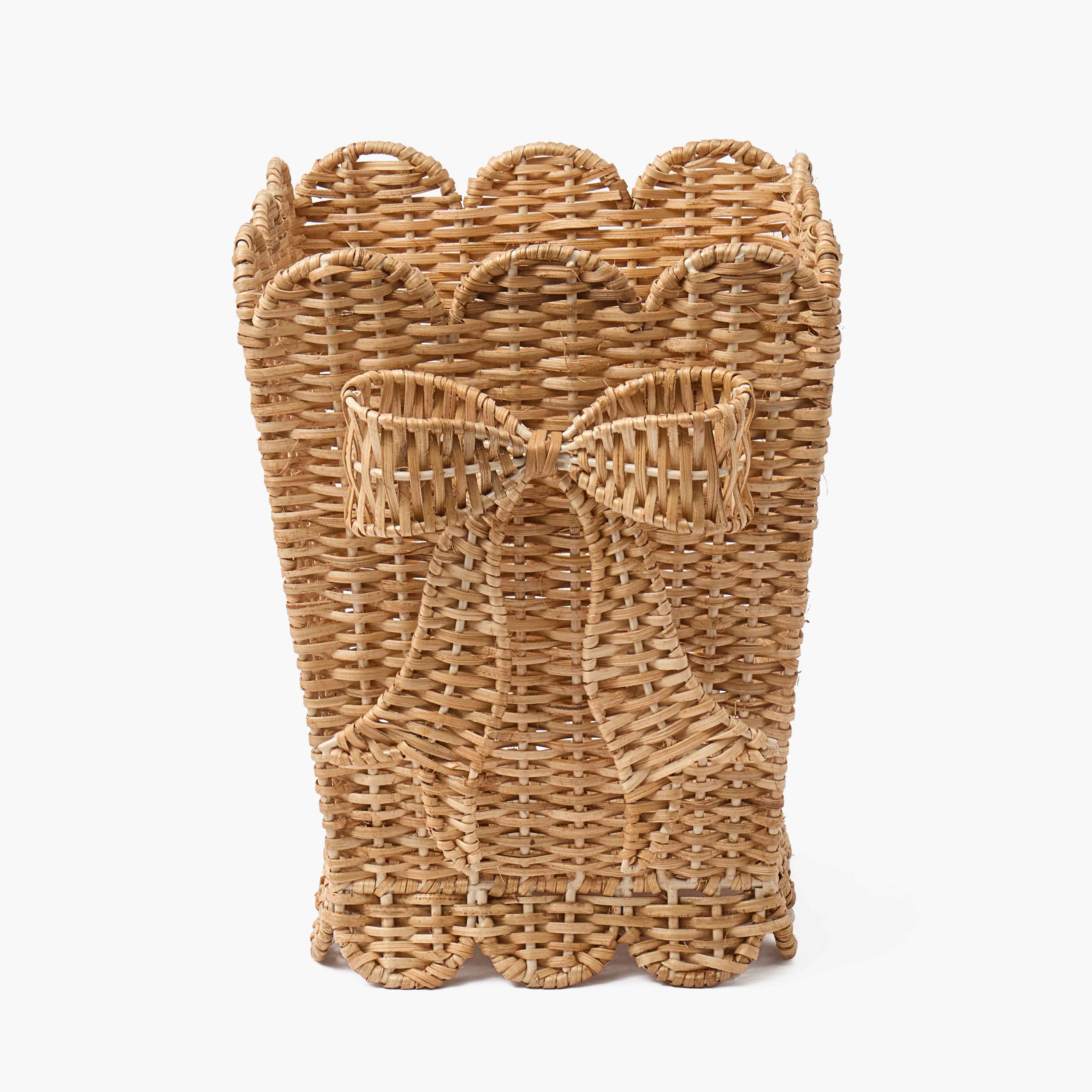 Scalloped Bow Rattan Waste Paper Bin