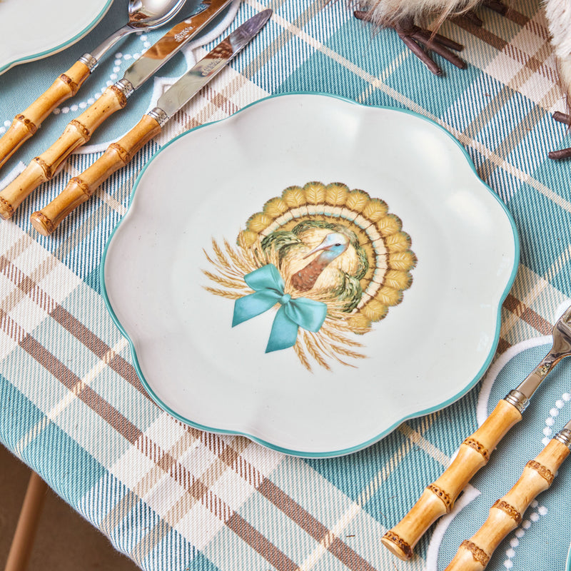 Experience autumnal elegance with this comprehensive Turkey-themed Set.