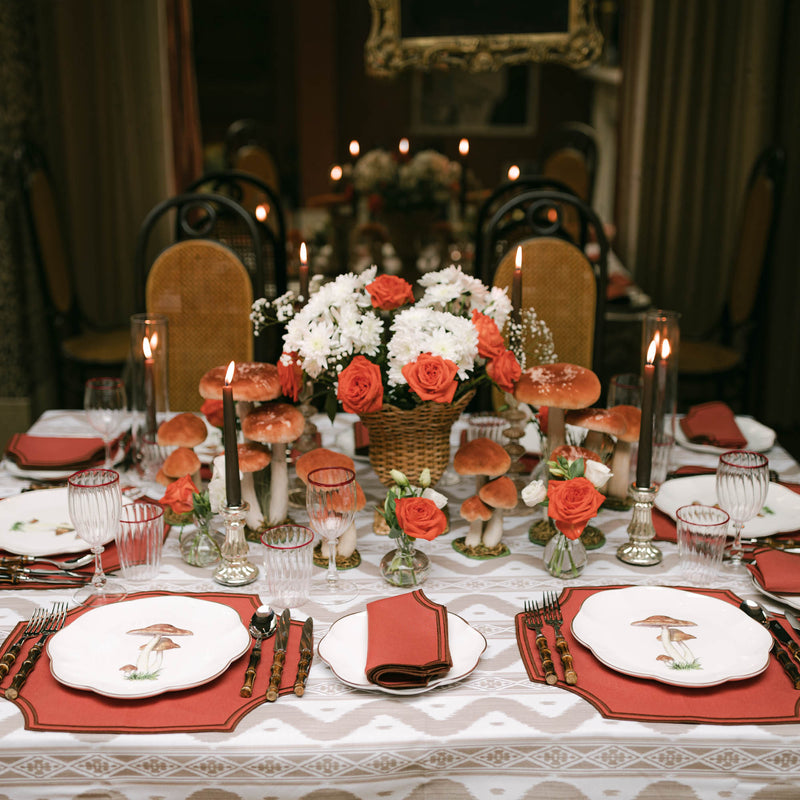 Enhance your holiday gatherings with the festive charm of our Set of 8 Red Rim Glassware, designed to bring a touch of elegance to your Christmas celebrations, featuring a combination of water and wine glasses.