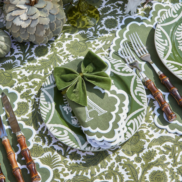 Scarlett Green & White placemats and napkins, a coordinated set of 4 for table settings.