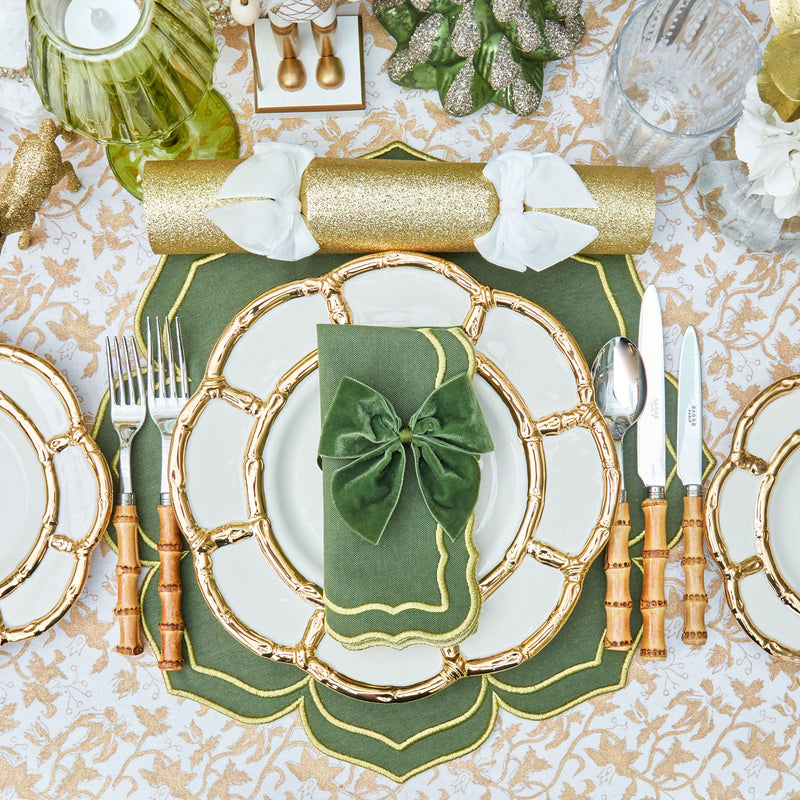 Enhance your dinner parties with our Forest Green Velvet Napkin Bows, bringing the essence of the woods to your dining table.