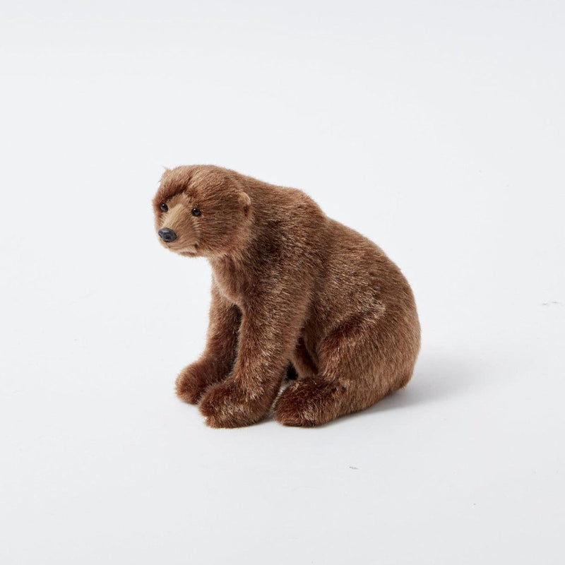Celebrate the beauty of nature with our Alpine Brown Bear Set, a must-have for any wildlife-inspired gathering.