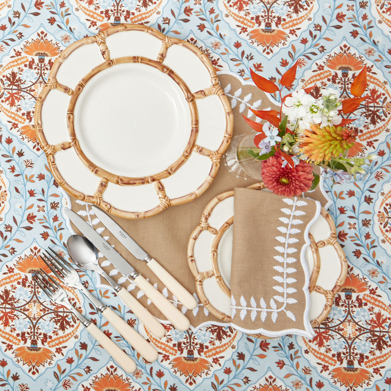 Petal Bamboo Ceramic Plates: Artisanal elegance for meals.