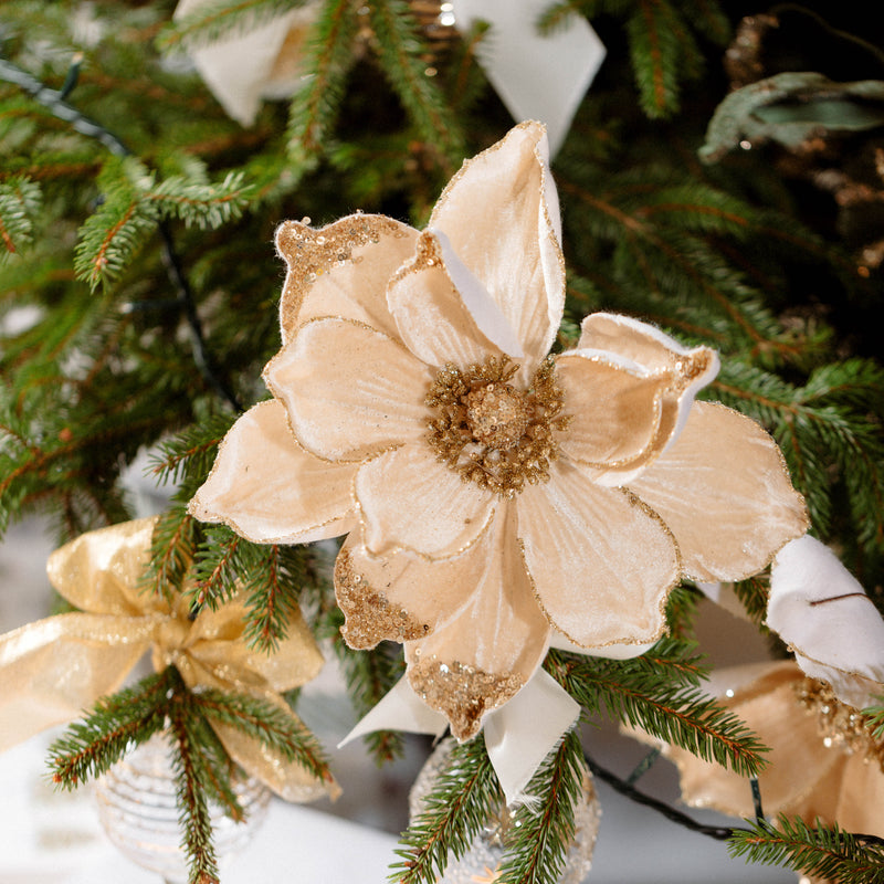 Enhance your holiday setting with the exquisite Clip On Champagne Flower Ornament.