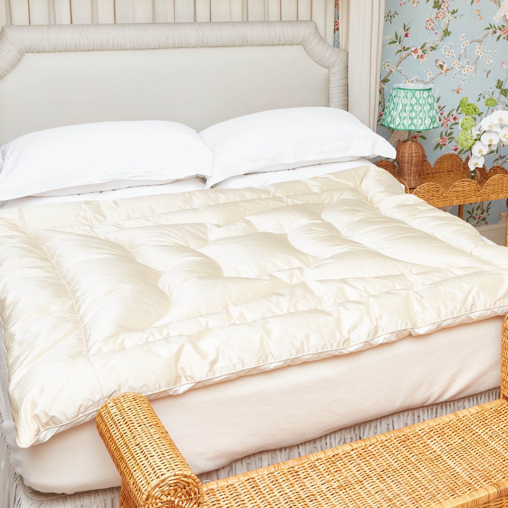 Eiderdown Robe Cream Silk Eiderdown– Mrs. Alice
