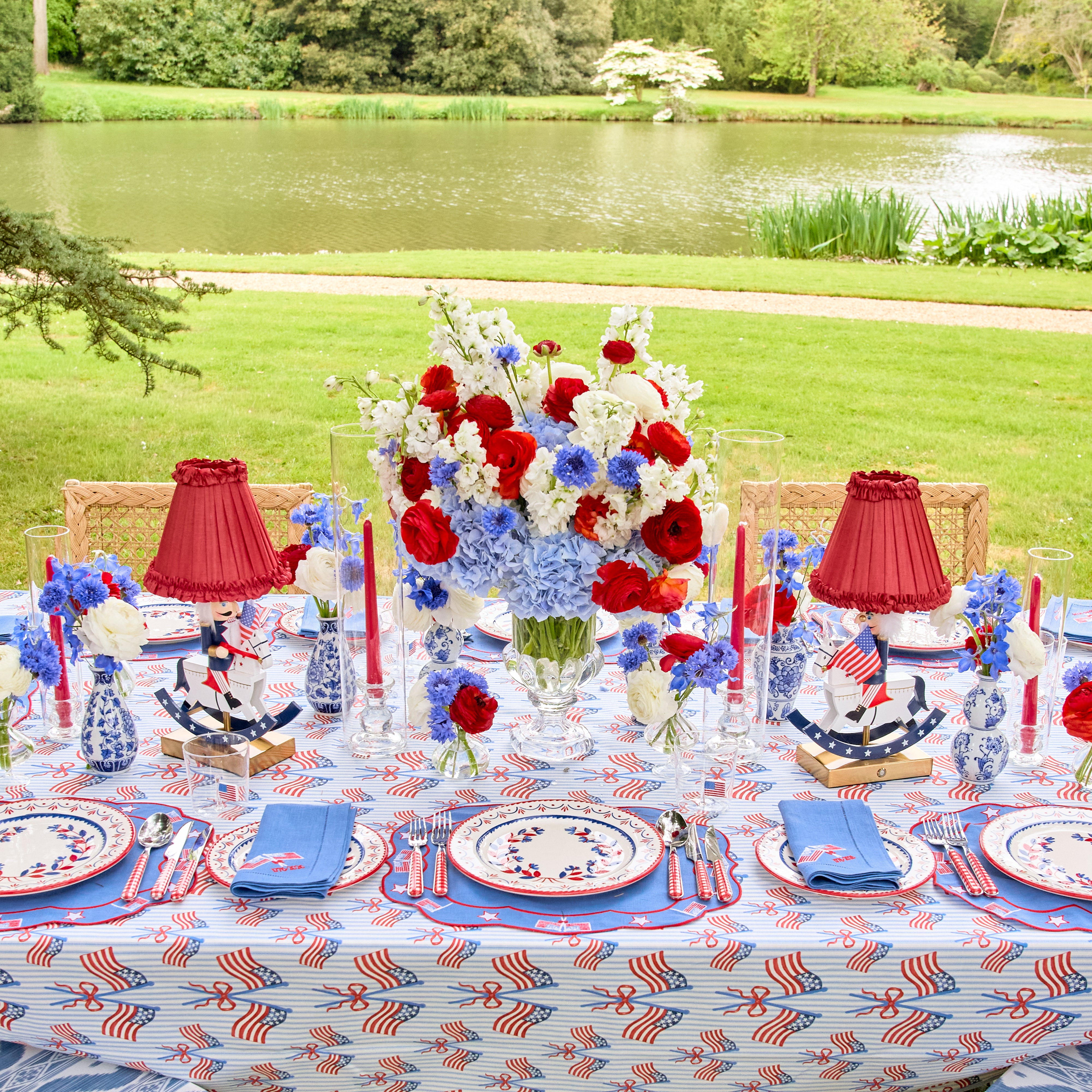 Blue & Red Josephine Dinner & Starter Plates (Set of 8)