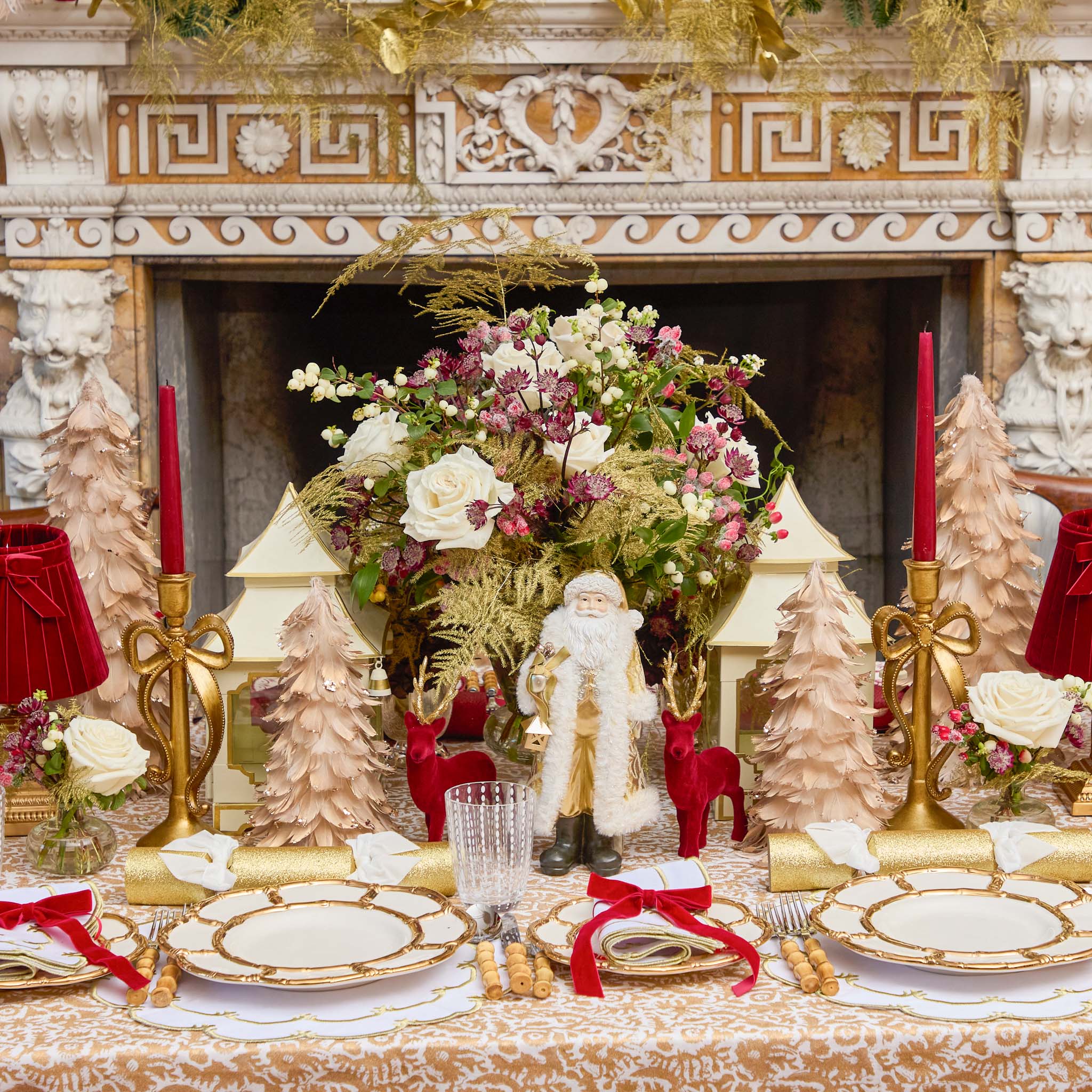 White & Gold Amanda Placemats (Set of 4)