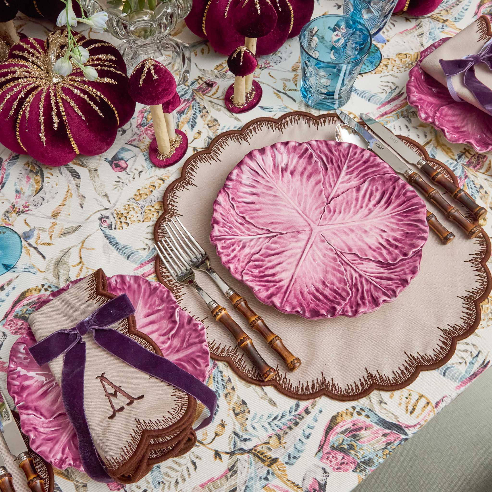 Serena Aubergine Cabbage Dinner Plate