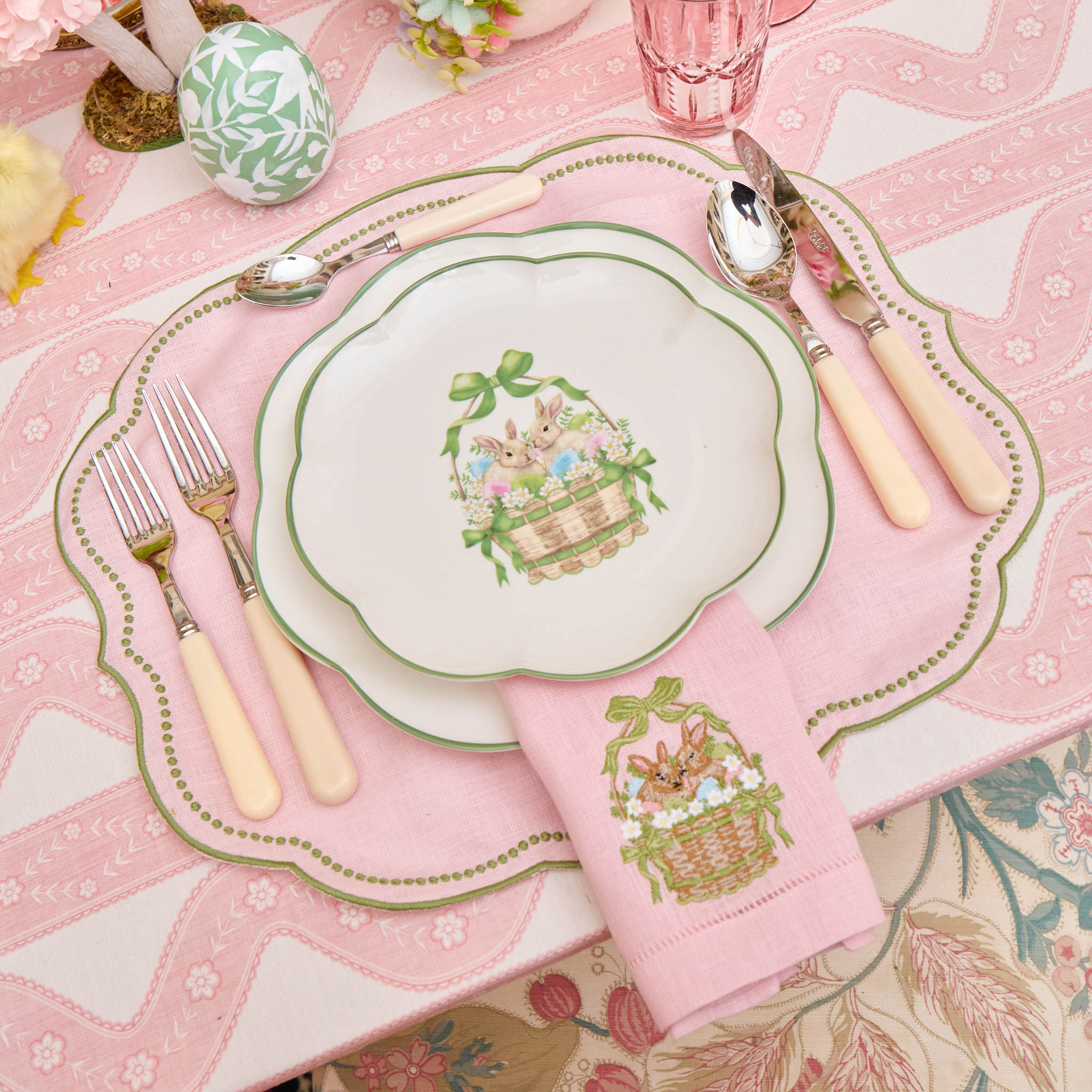 Bunnies in Basket Linen Embroidered Napkins (Set of 4)