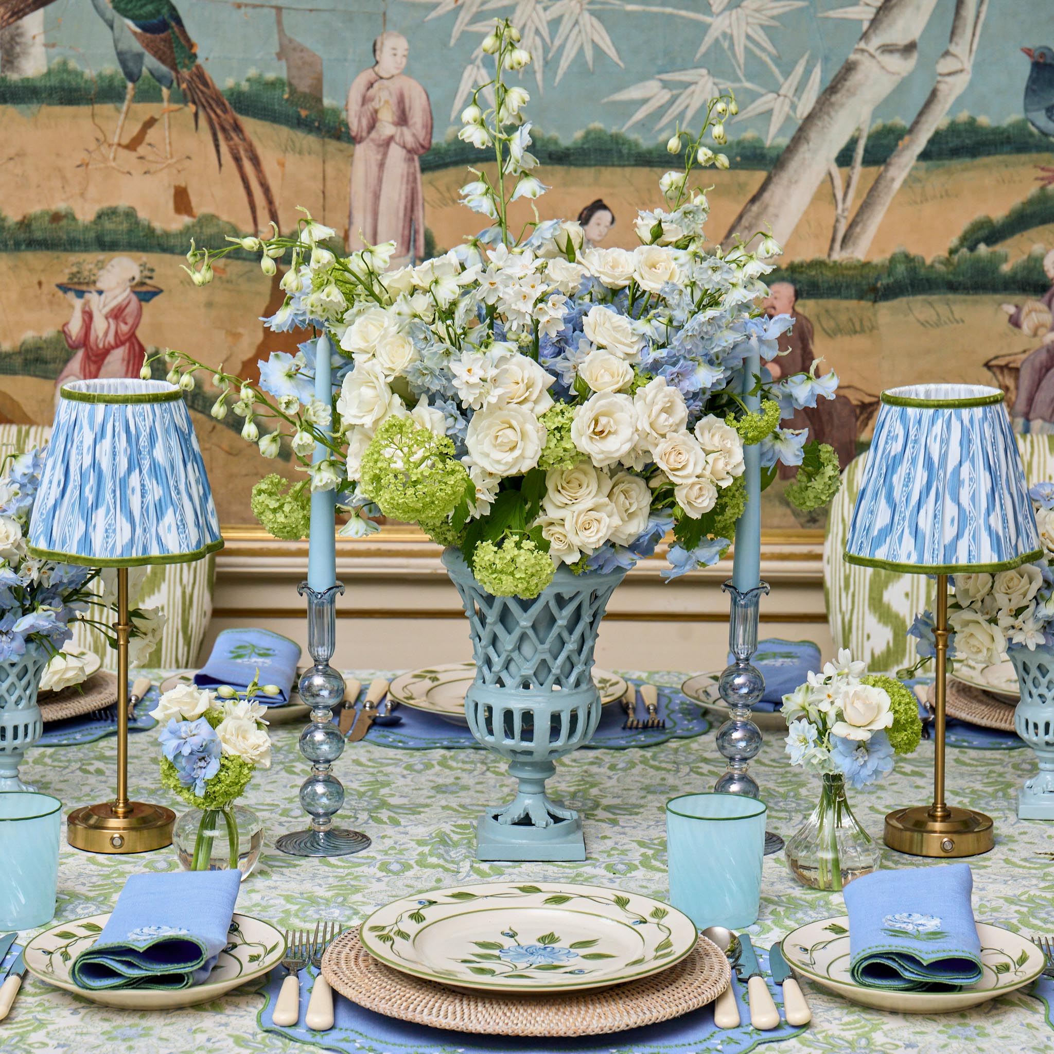 Blue Rose Bud Dinner Plates (Set of 4)