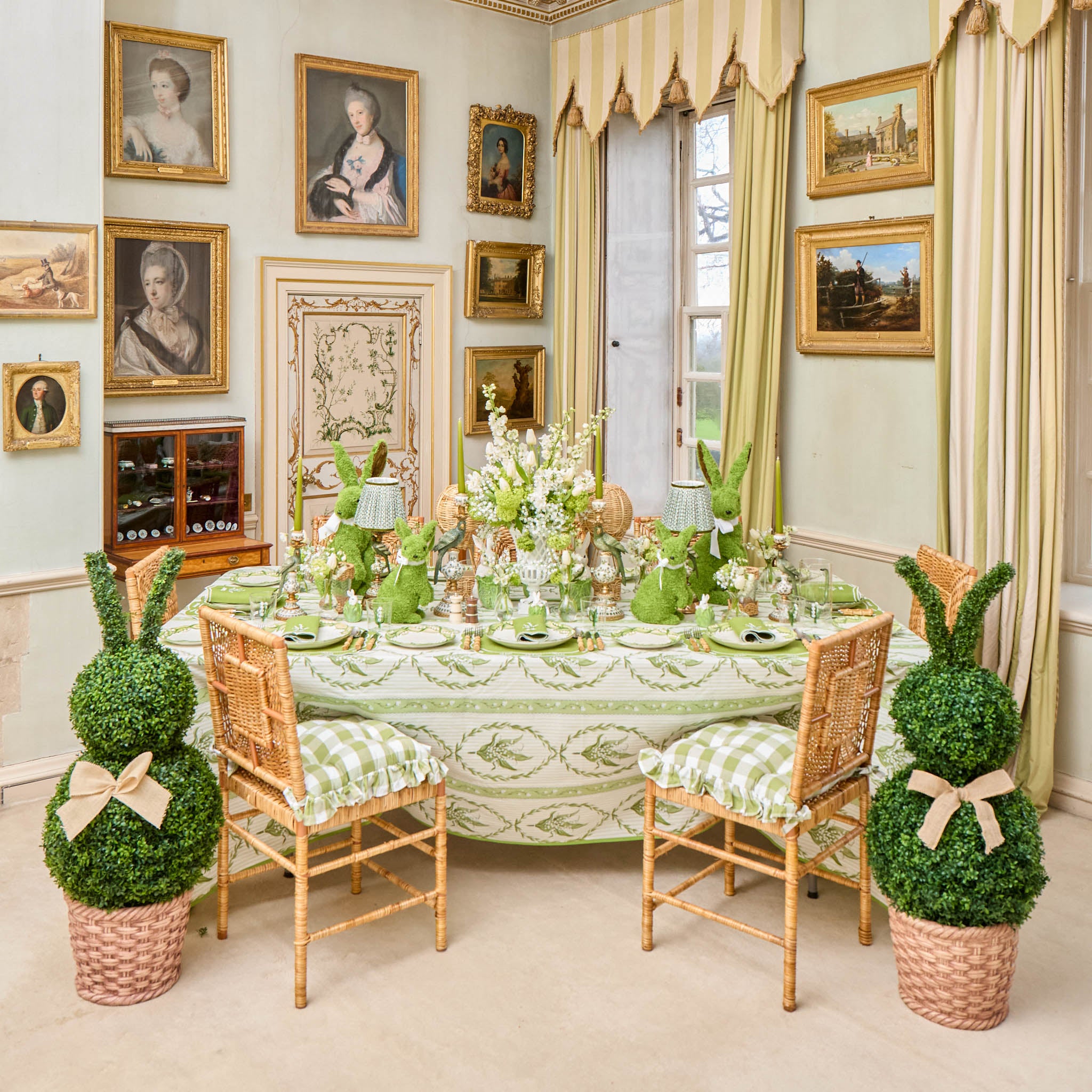 Olive Parrot Rechargeable Lamp with Olive Lotus Shade (18cm)